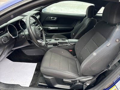 2016 Ford Mustang V6