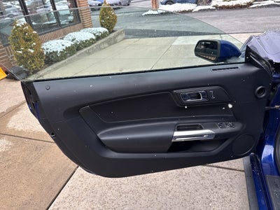 2016 Ford Mustang V6