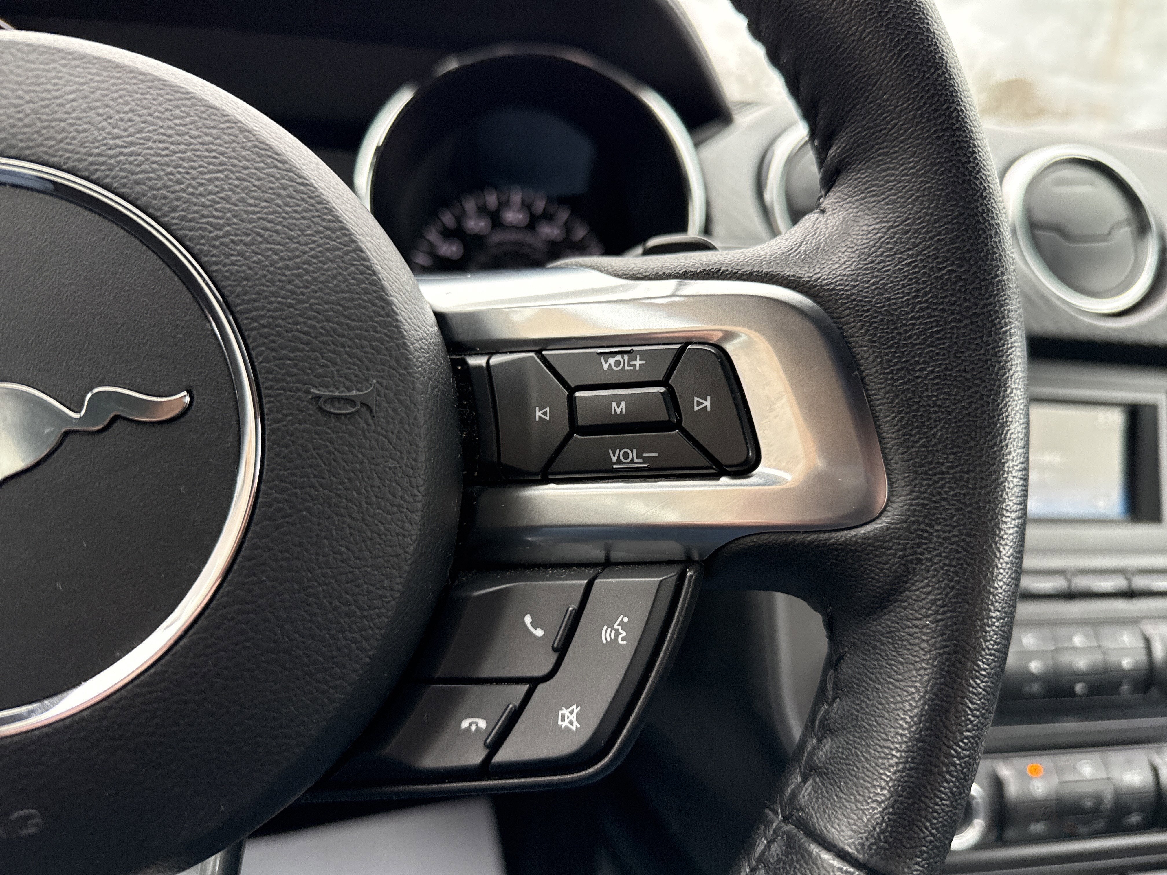 2016 Ford Mustang V6