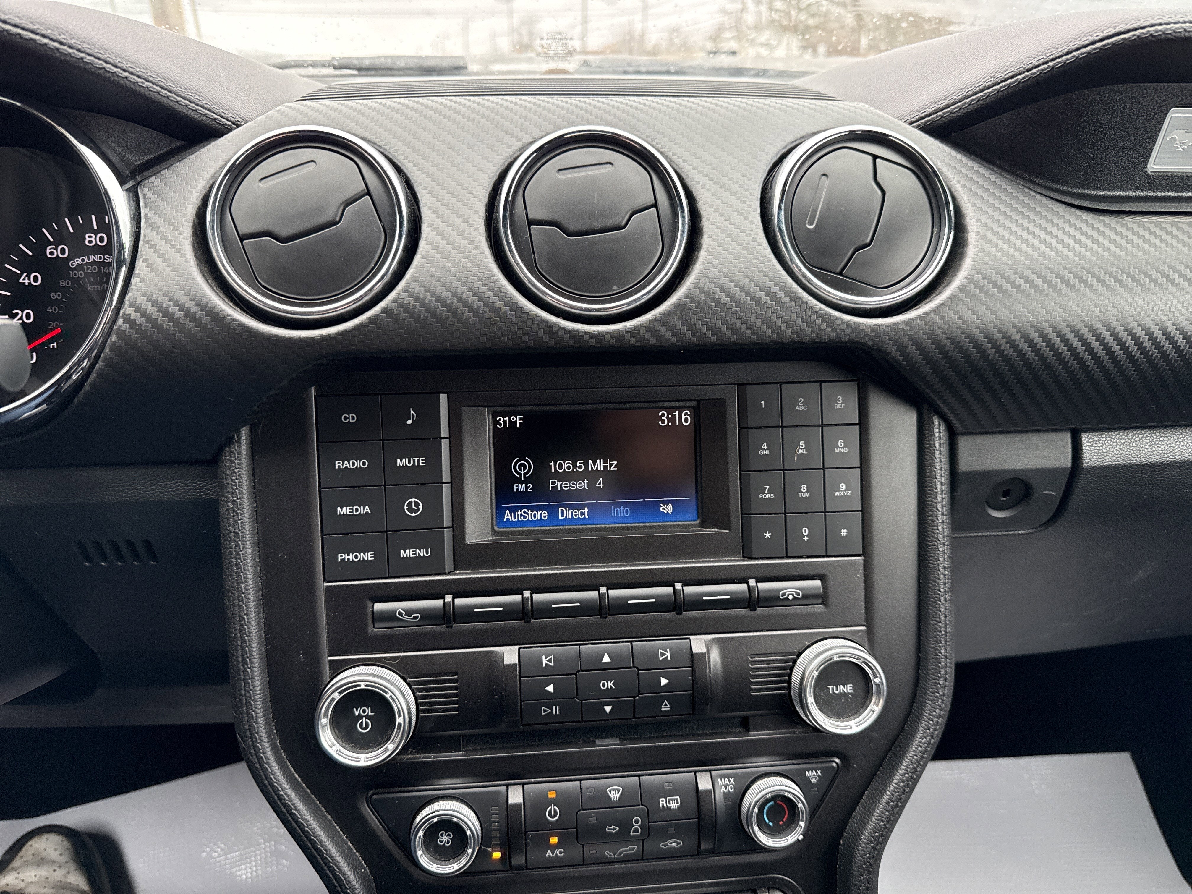 2016 Ford Mustang V6