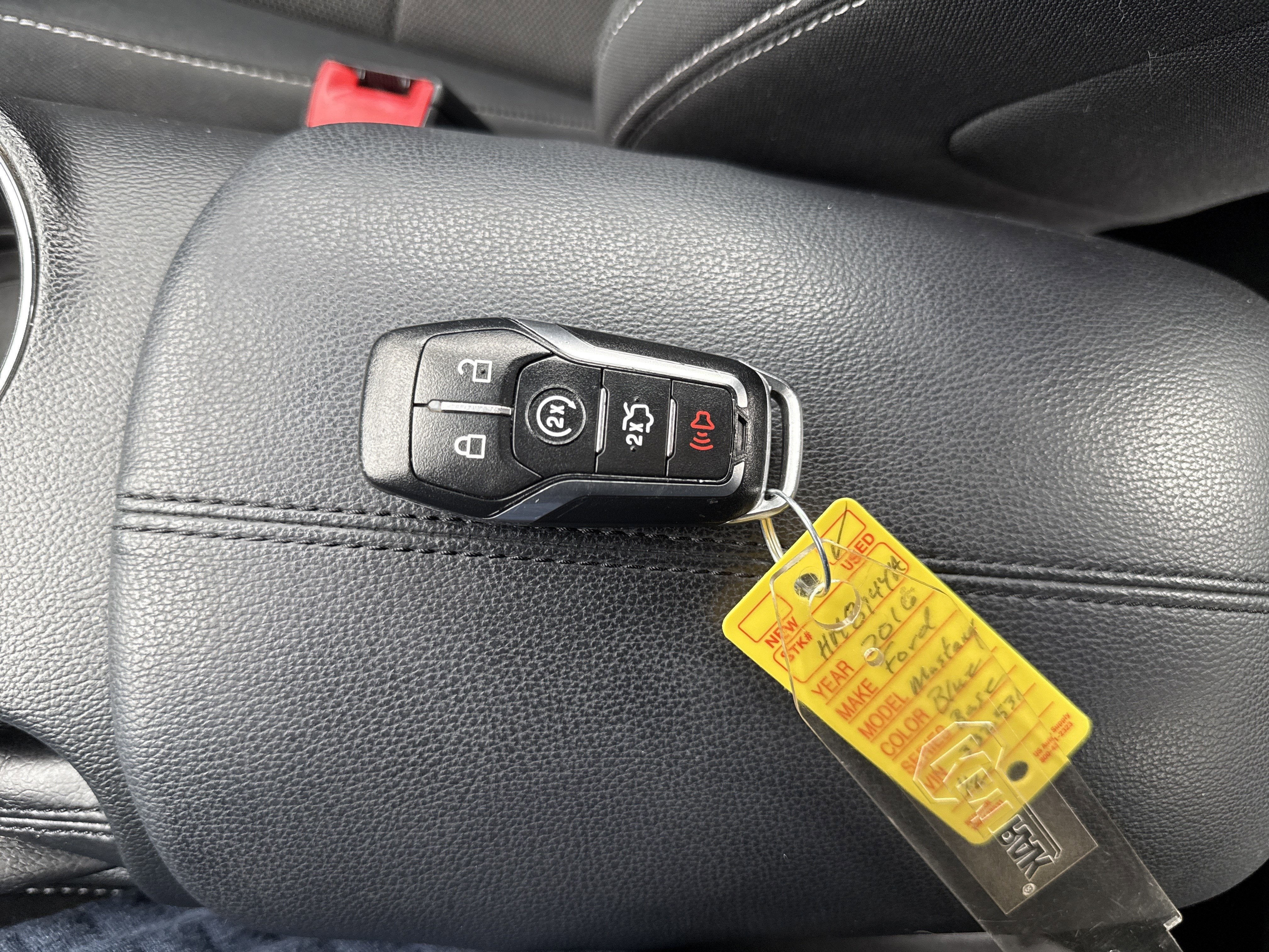 2016 Ford Mustang V6