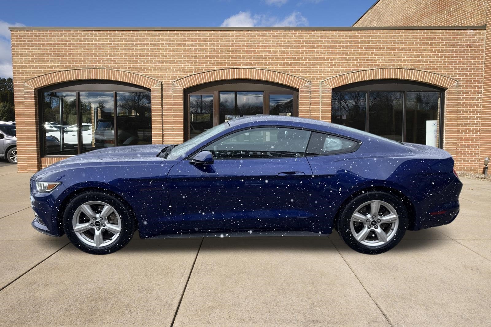 2016 Ford Mustang V6