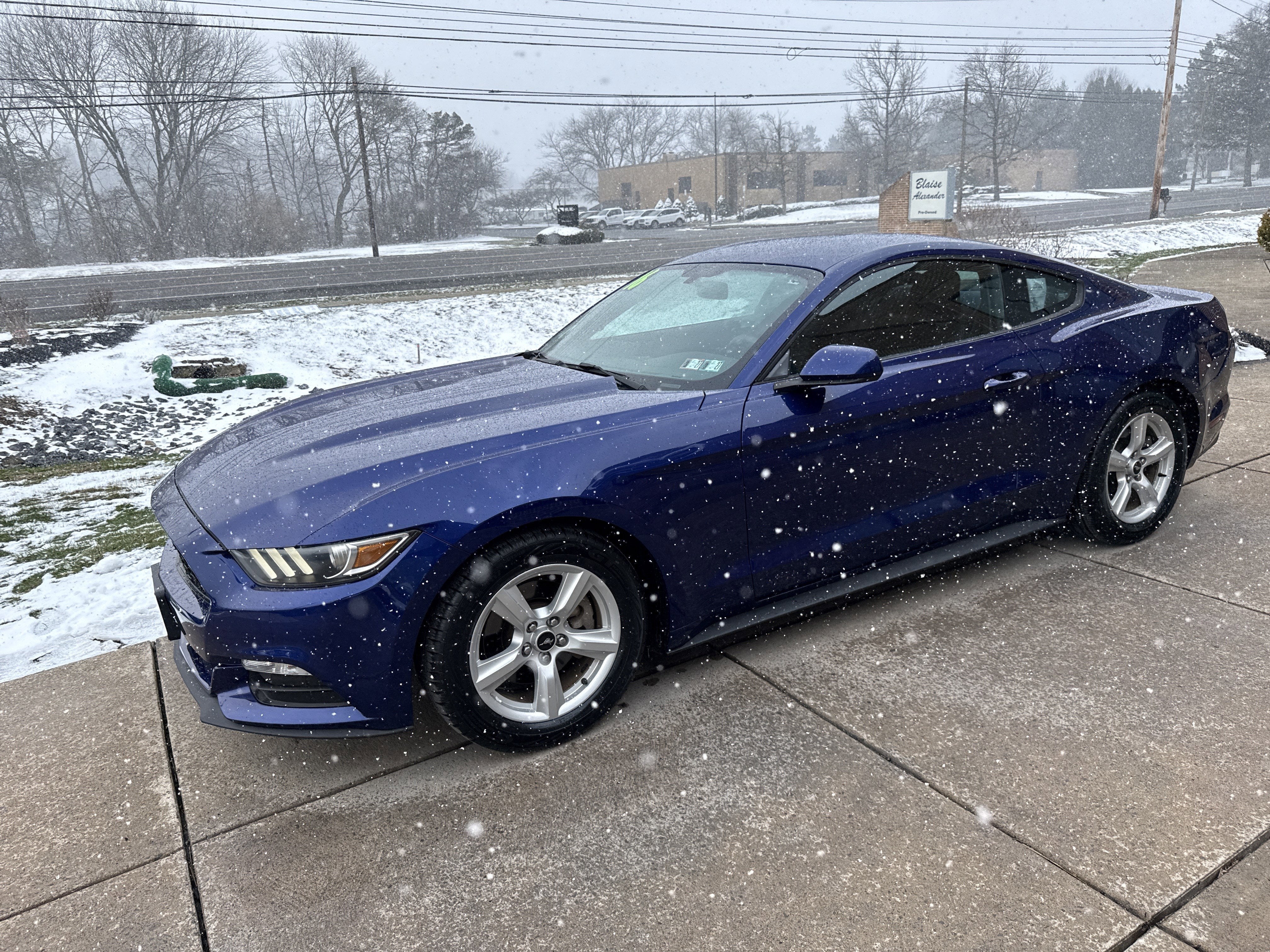 2016 Ford Mustang V6