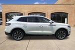 2019 Lincoln Nautilus Select