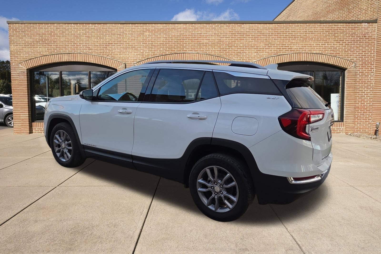 2024 GMC Terrain SLT