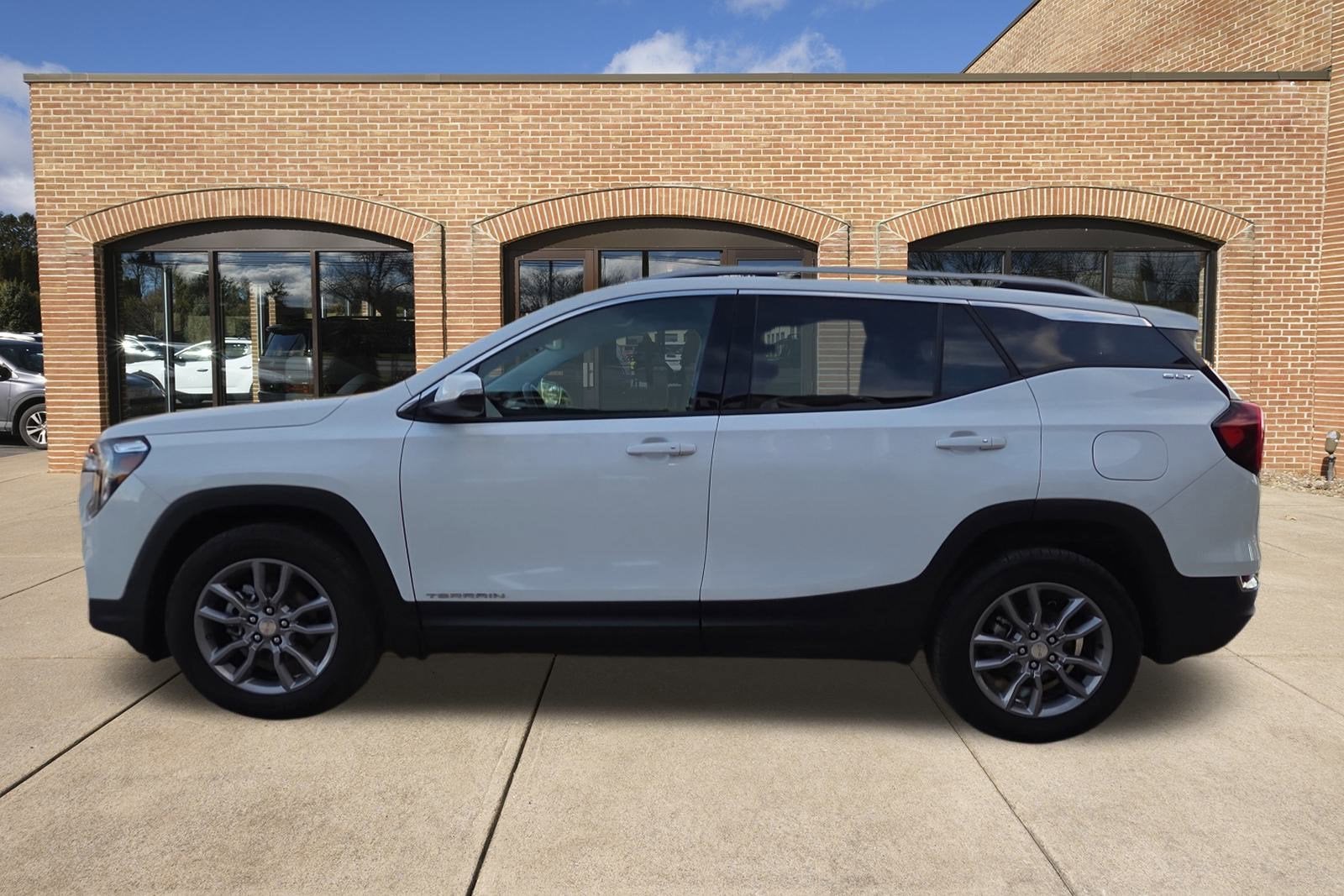 2024 GMC Terrain SLT