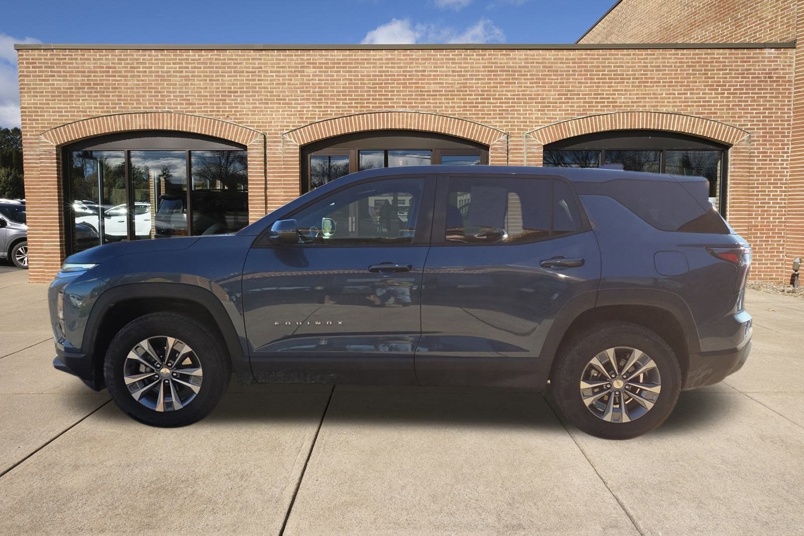 2025 Chevrolet Equinox AWD LT
