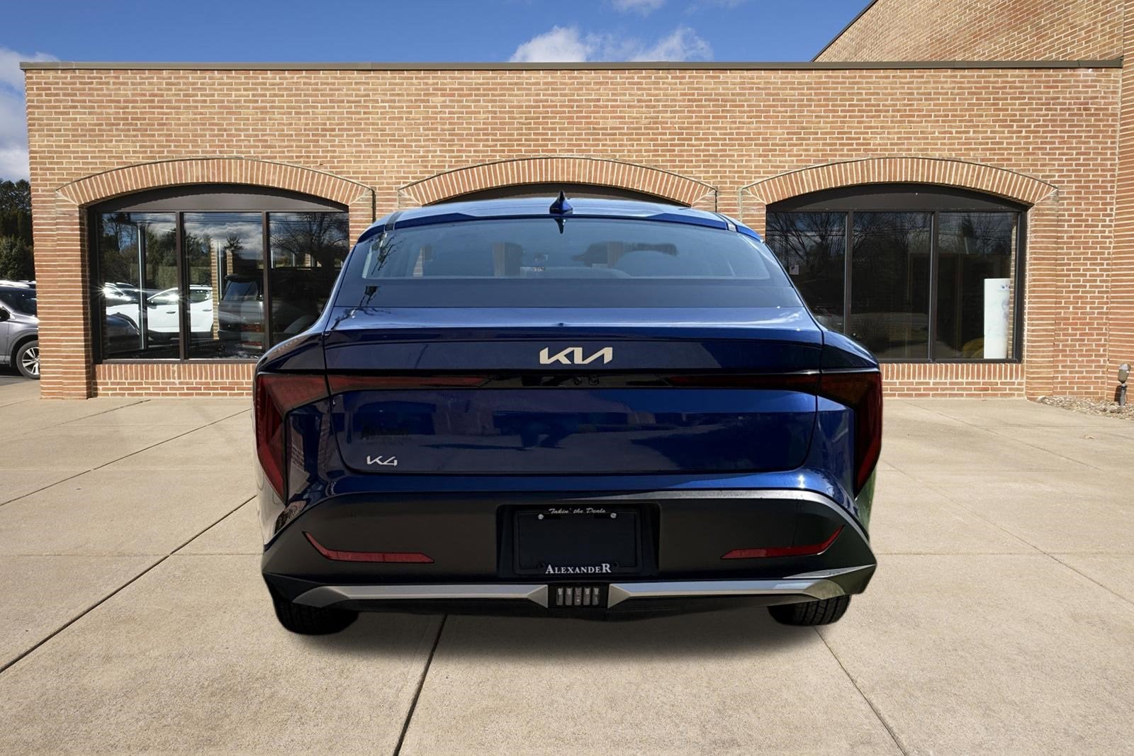 2025 Kia K4 LXS