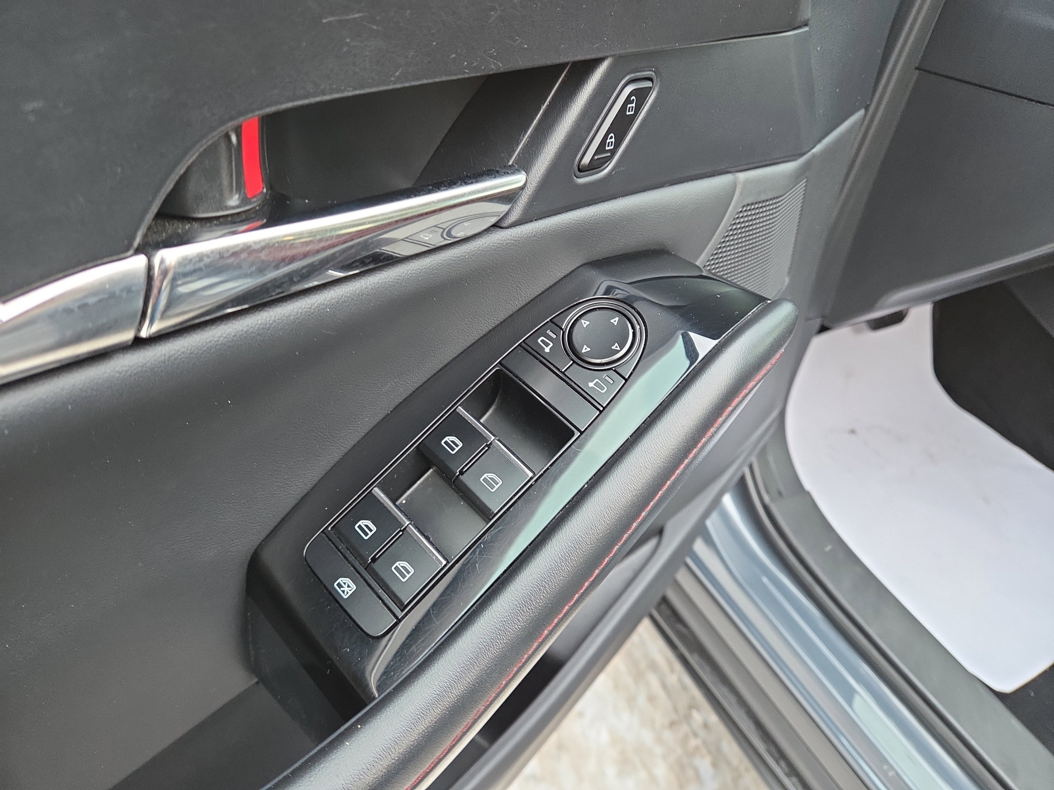 2025 Mazda Mazda CX-30 2.5 S Carbon Edition