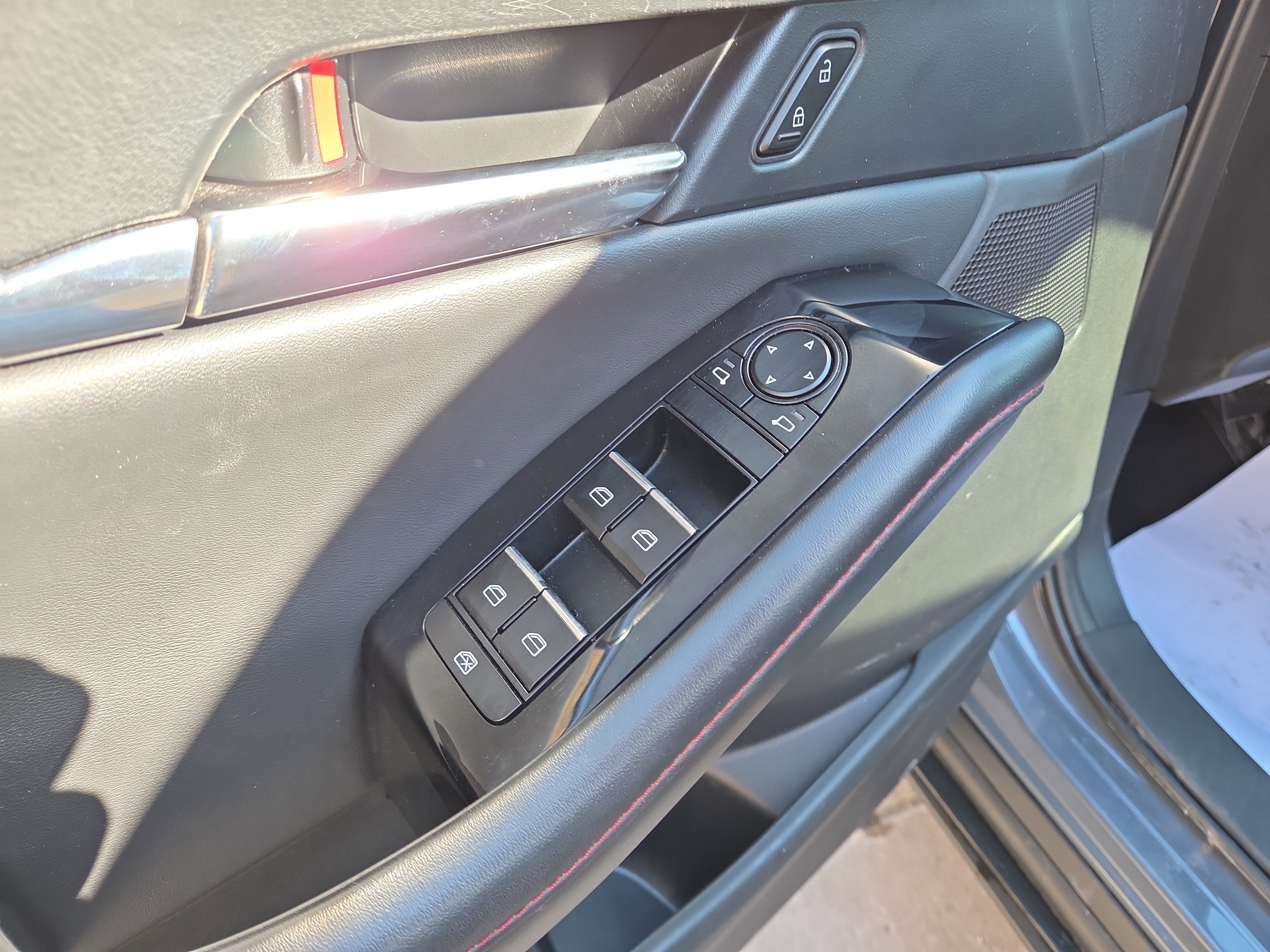 2025 Mazda Mazda CX-30 2.5 S Carbon Edition