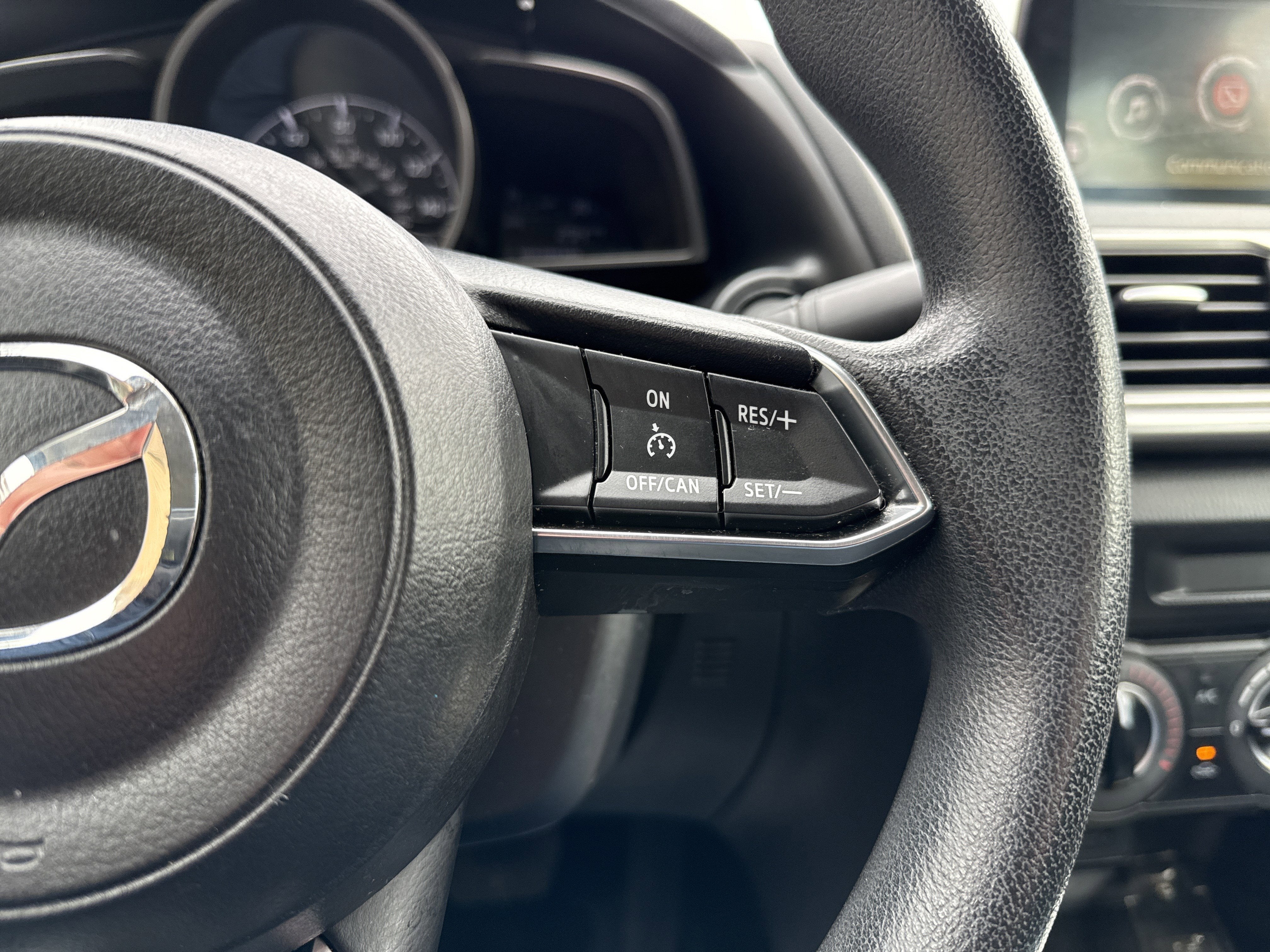 2018 Mazda Mazda3 4-Door Sport