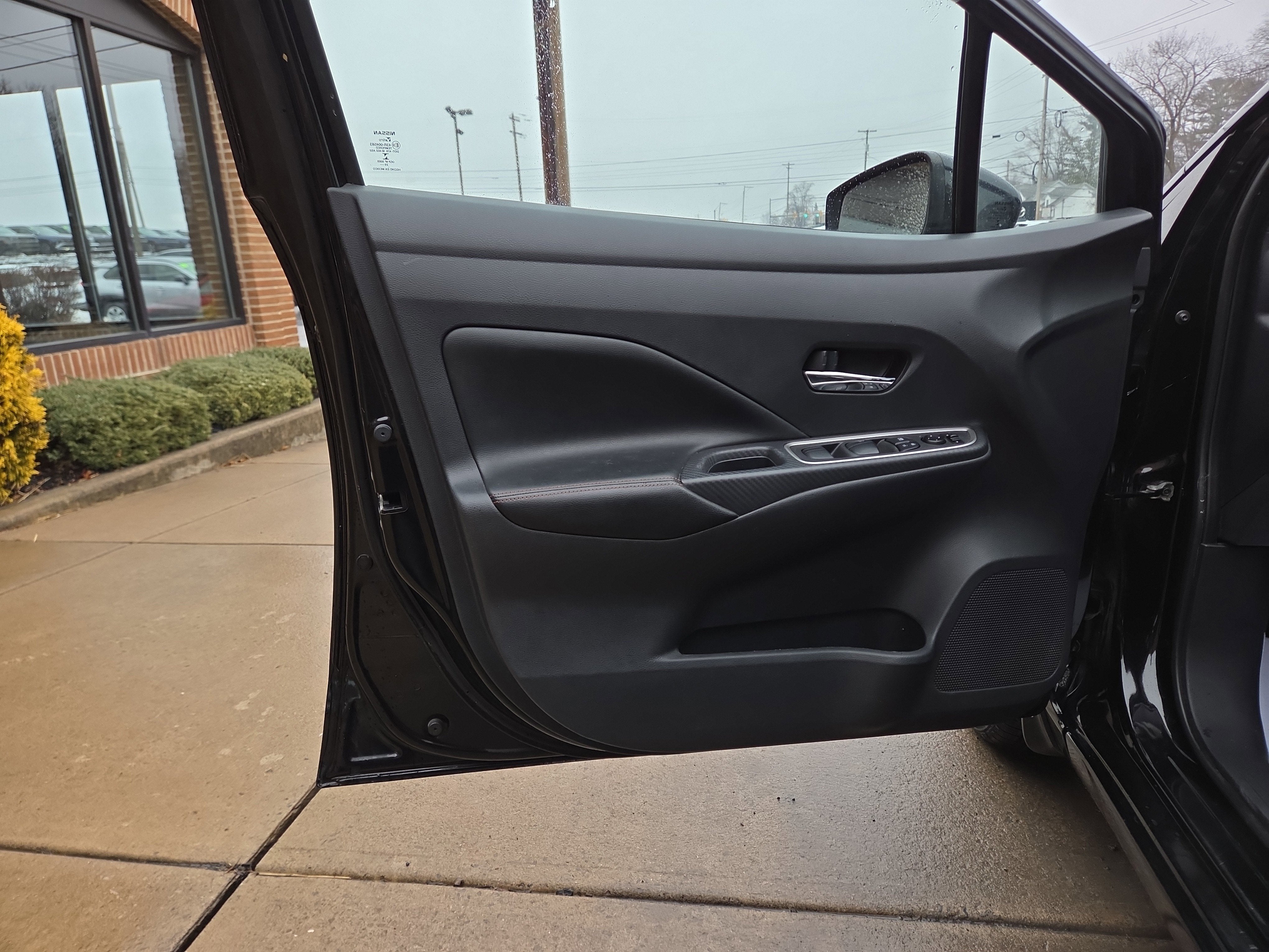 2021 Nissan Versa SR