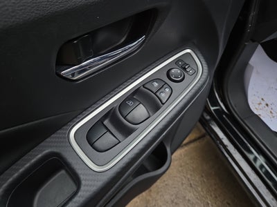 2021 Nissan Versa SR