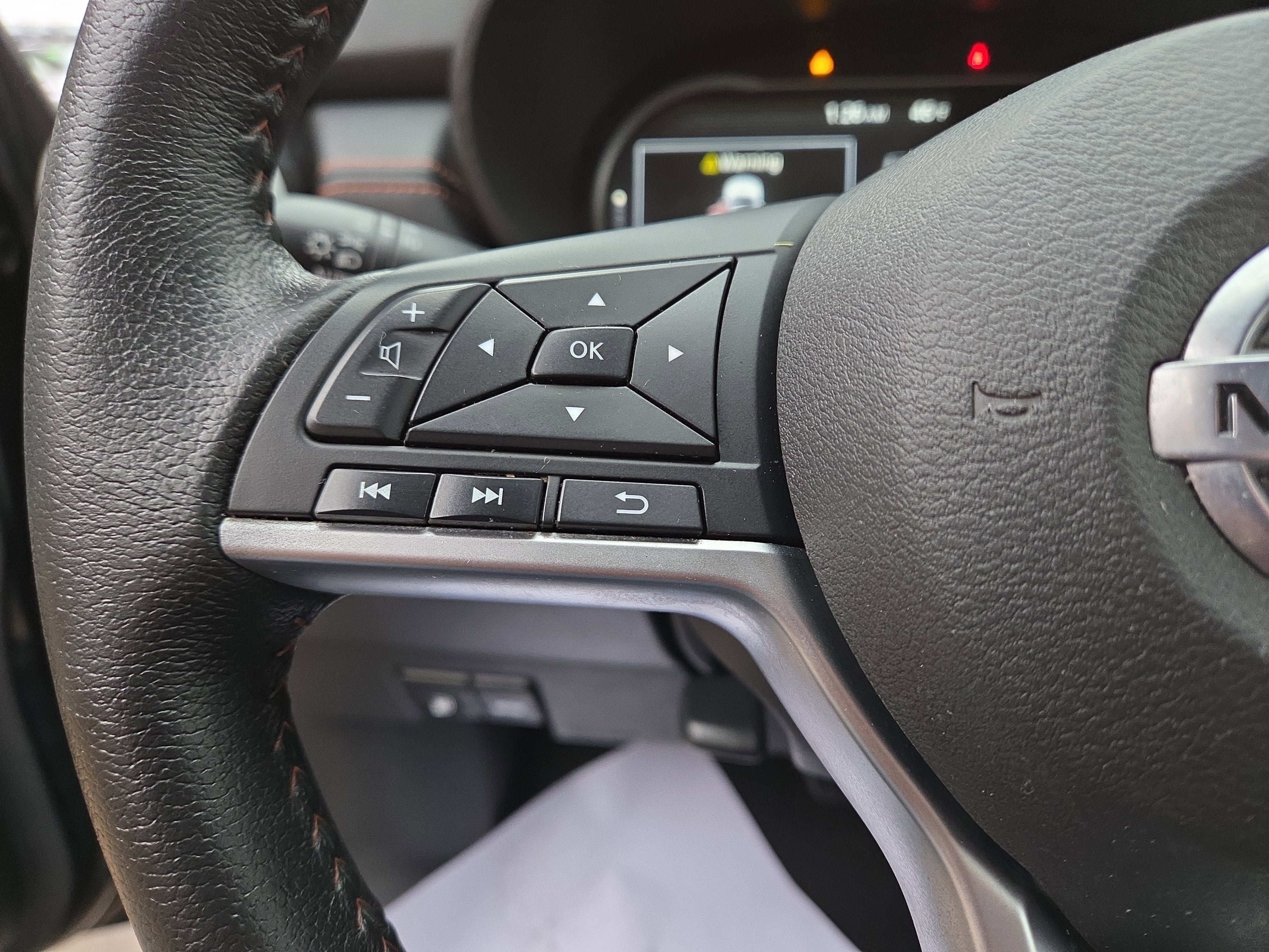 2021 Nissan Versa SR