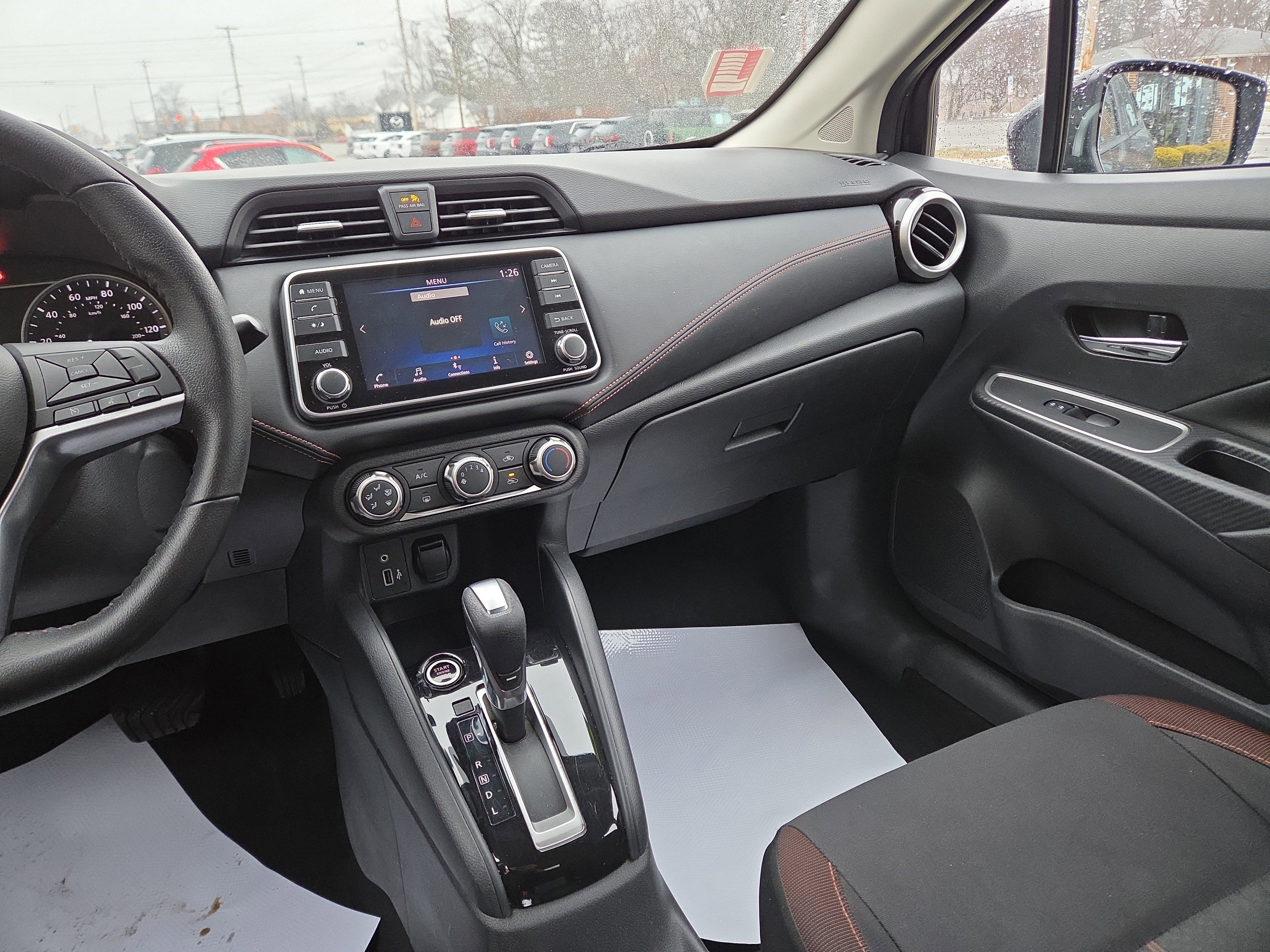 2021 Nissan Versa SR
