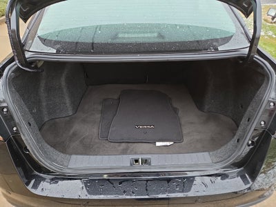 2021 Nissan Versa SR