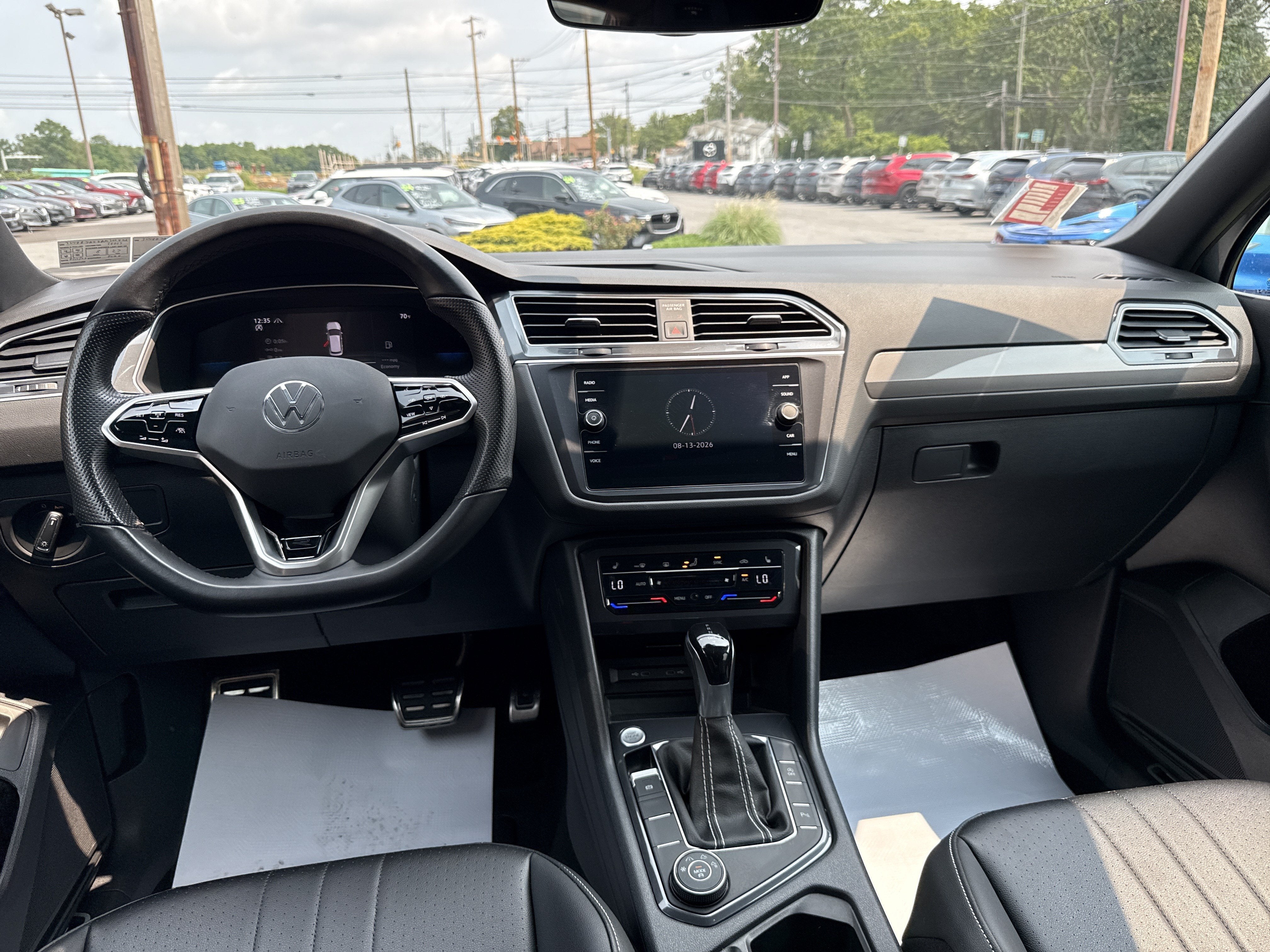 2024 Volkswagen Tiguan SE R-Line Black