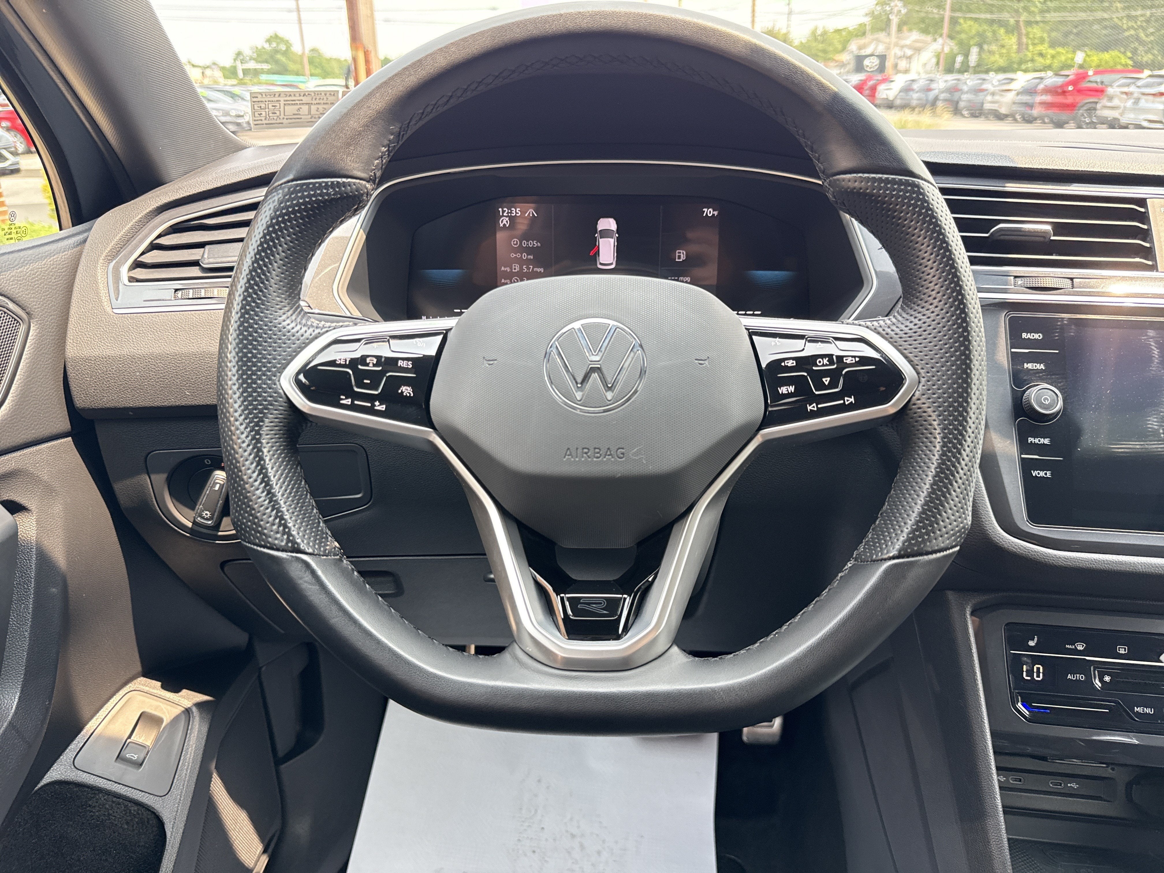 2024 Volkswagen Tiguan SE R-Line Black