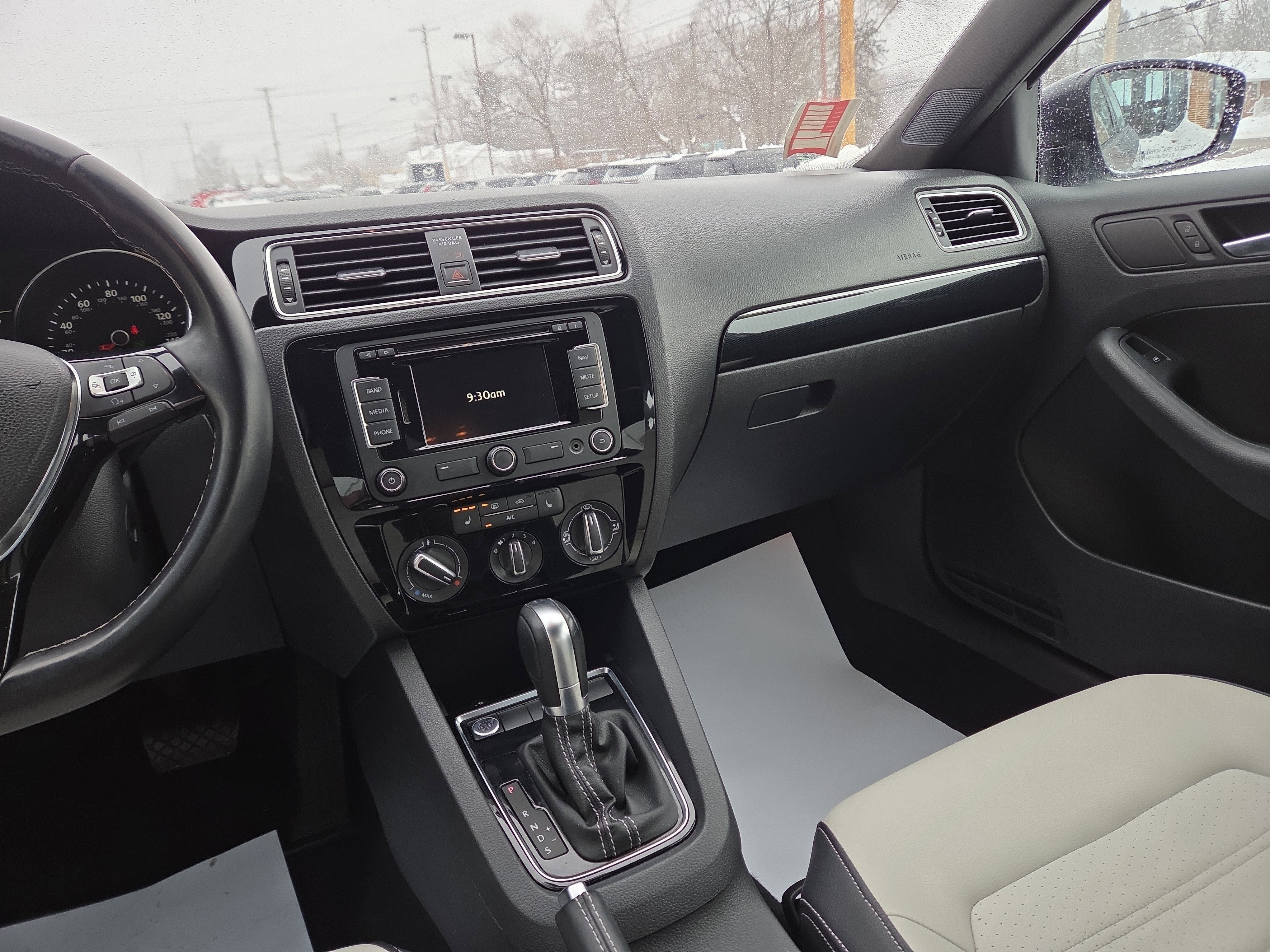 2015 Volkswagen Jetta 1.8T Sport