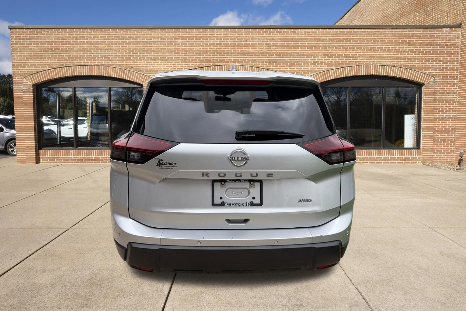 2025 Nissan Rogue SV