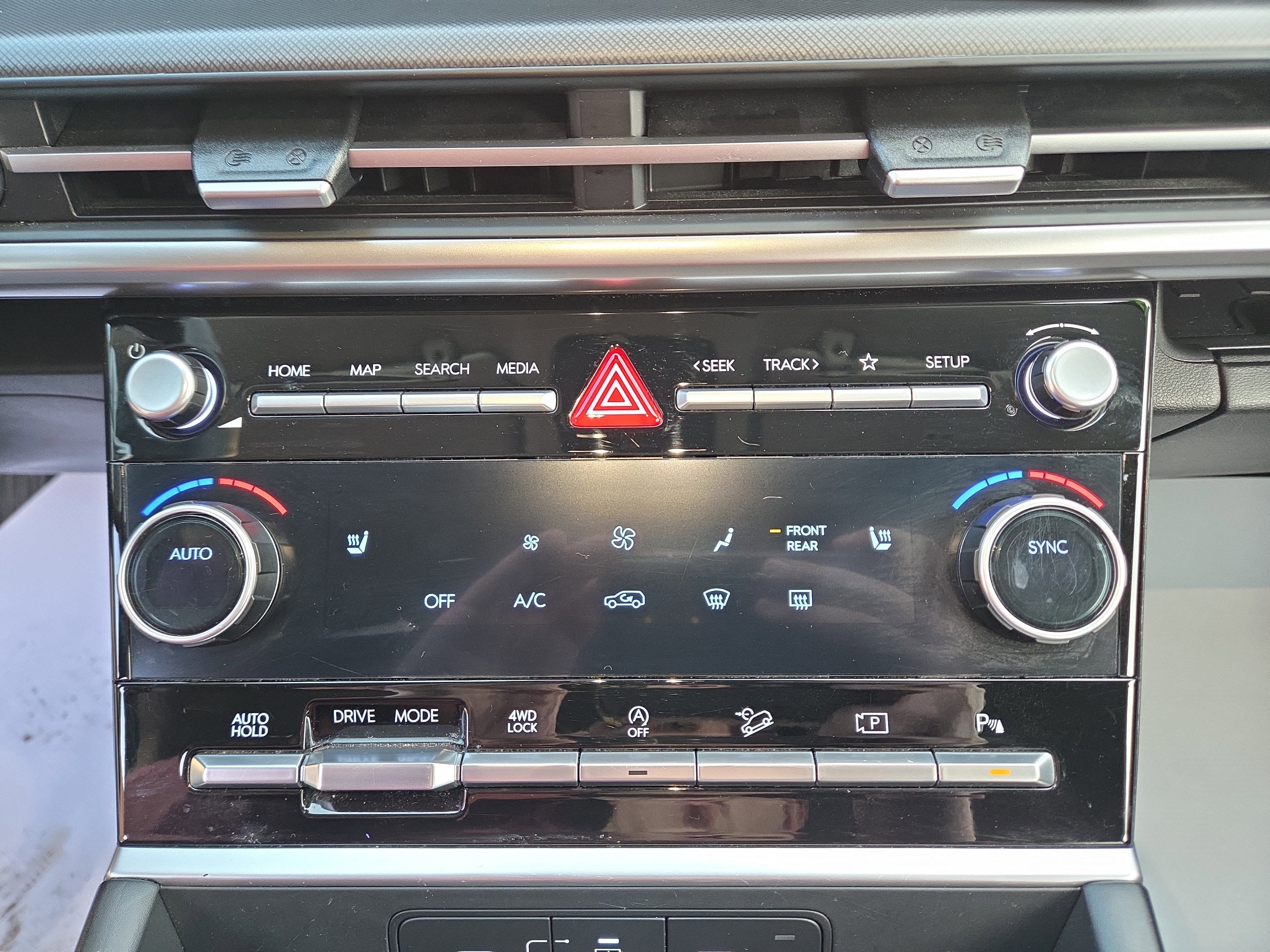 2025 Hyundai Santa Fe SEL