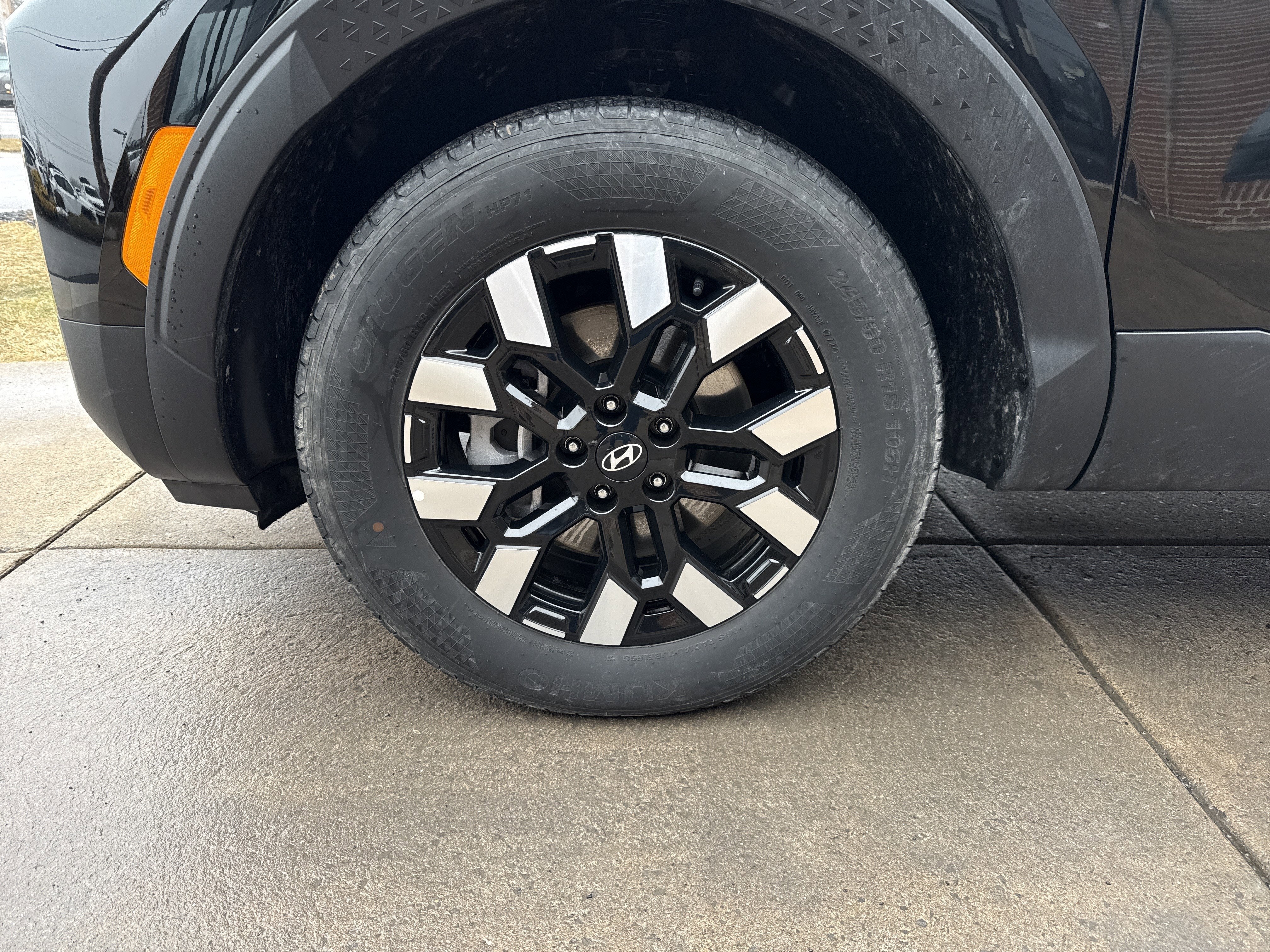 2025 Hyundai Santa Cruz SEL Activity