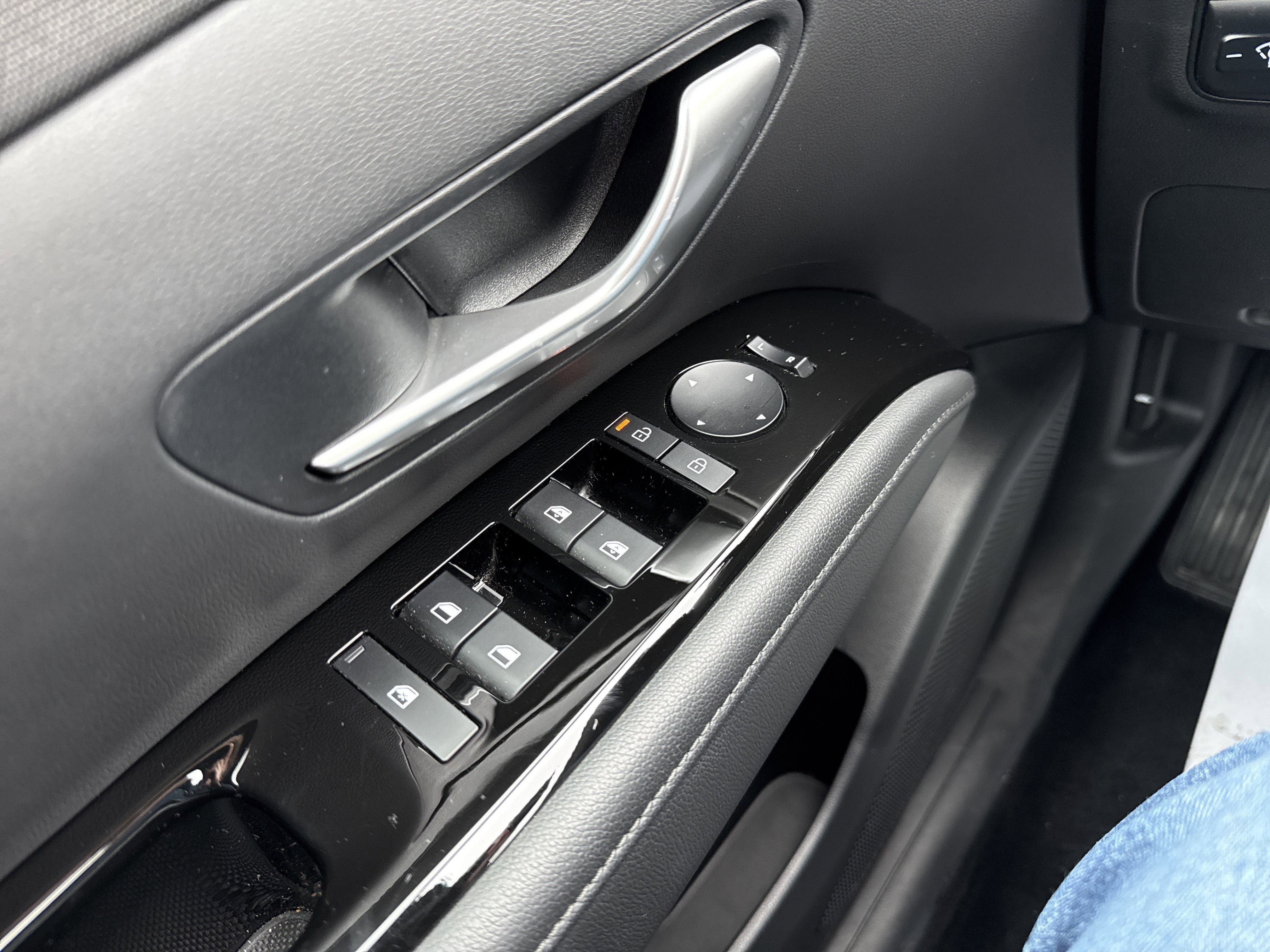 2025 Hyundai Santa Cruz SEL Activity