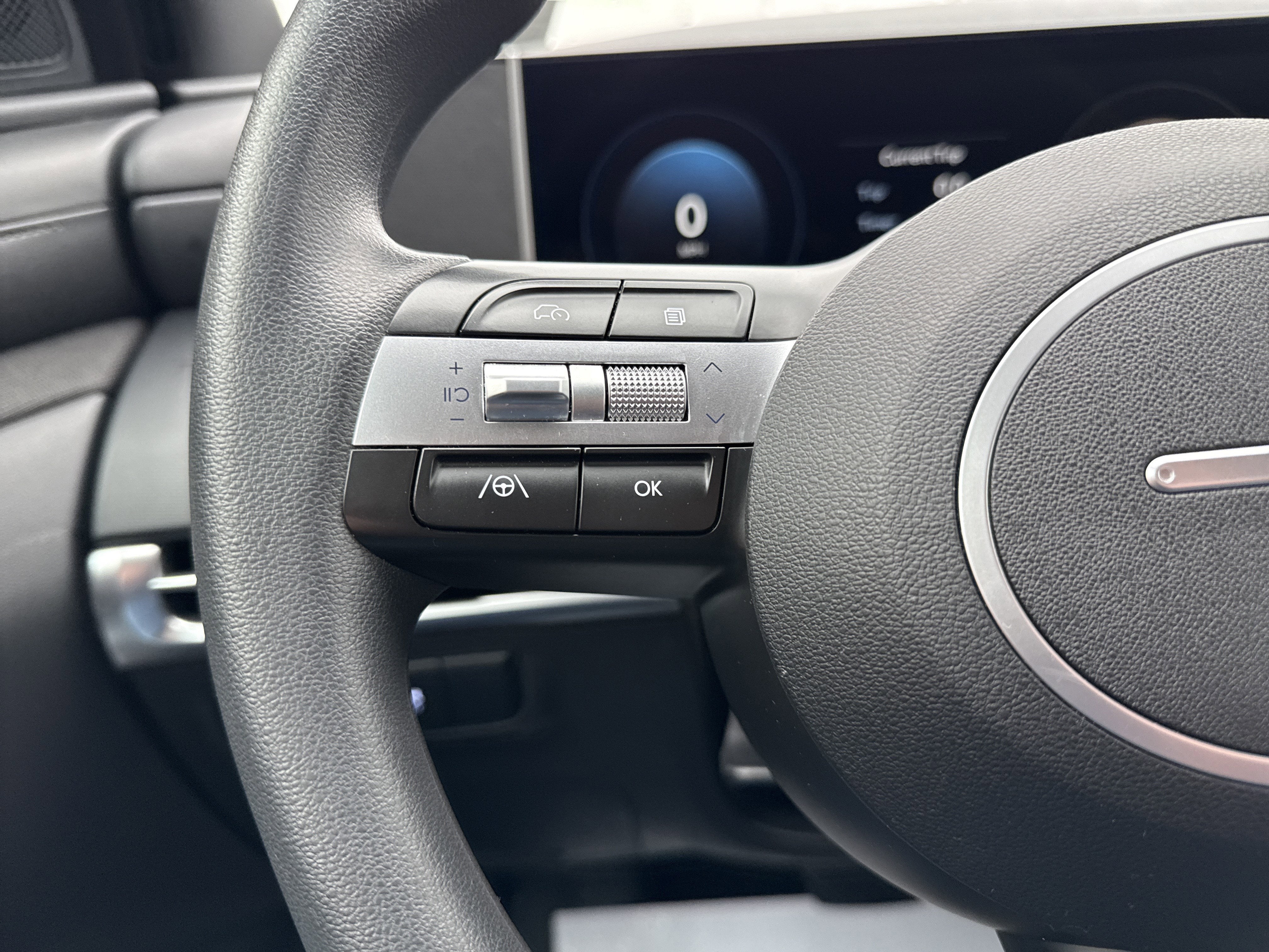 2025 Hyundai Santa Cruz SEL Activity