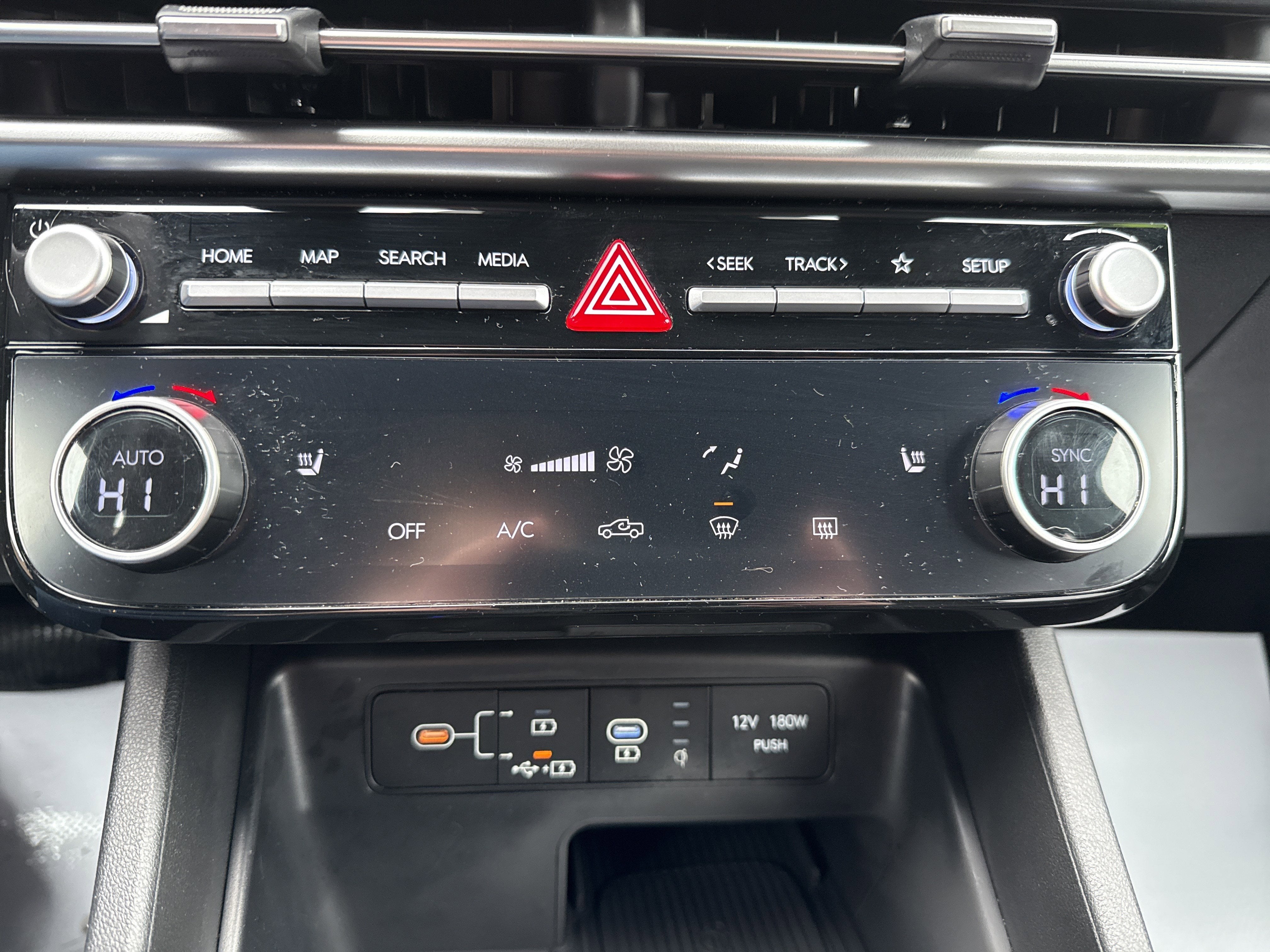 2025 Hyundai Santa Cruz SEL Activity