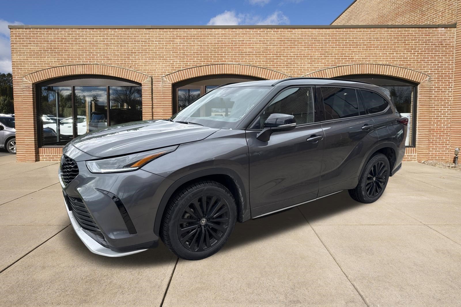 2025 Toyota Highlander XSE