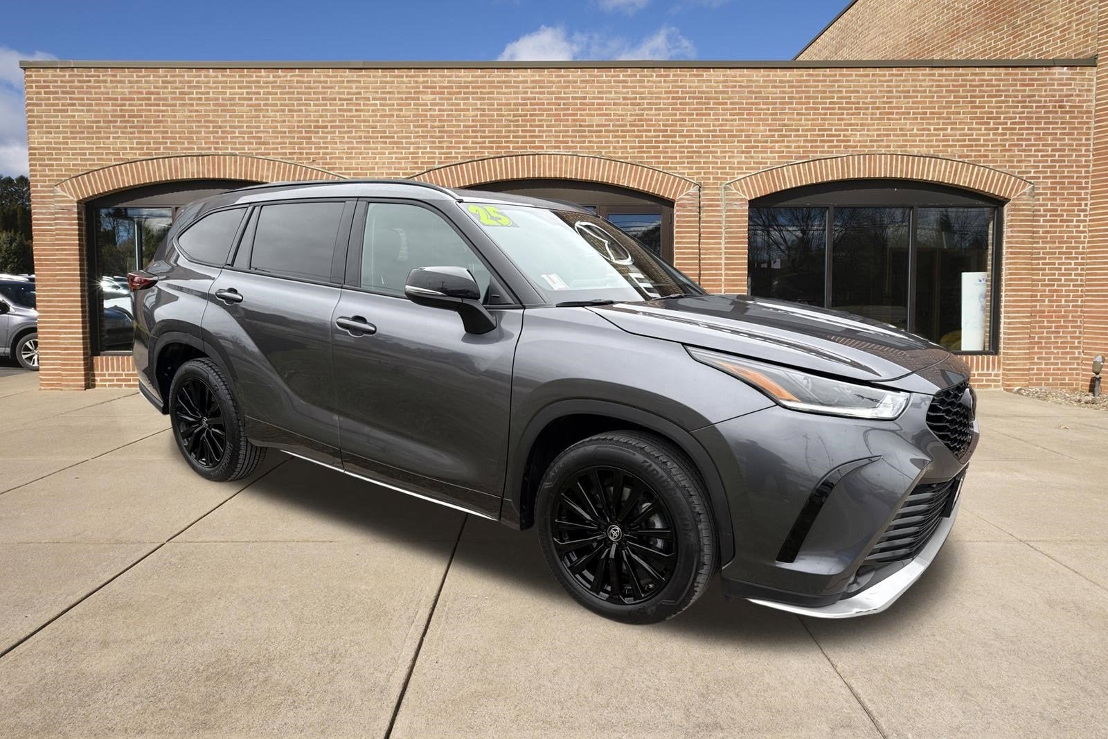 2025 Toyota Highlander XSE