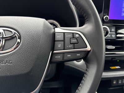 2025 Toyota Highlander XSE