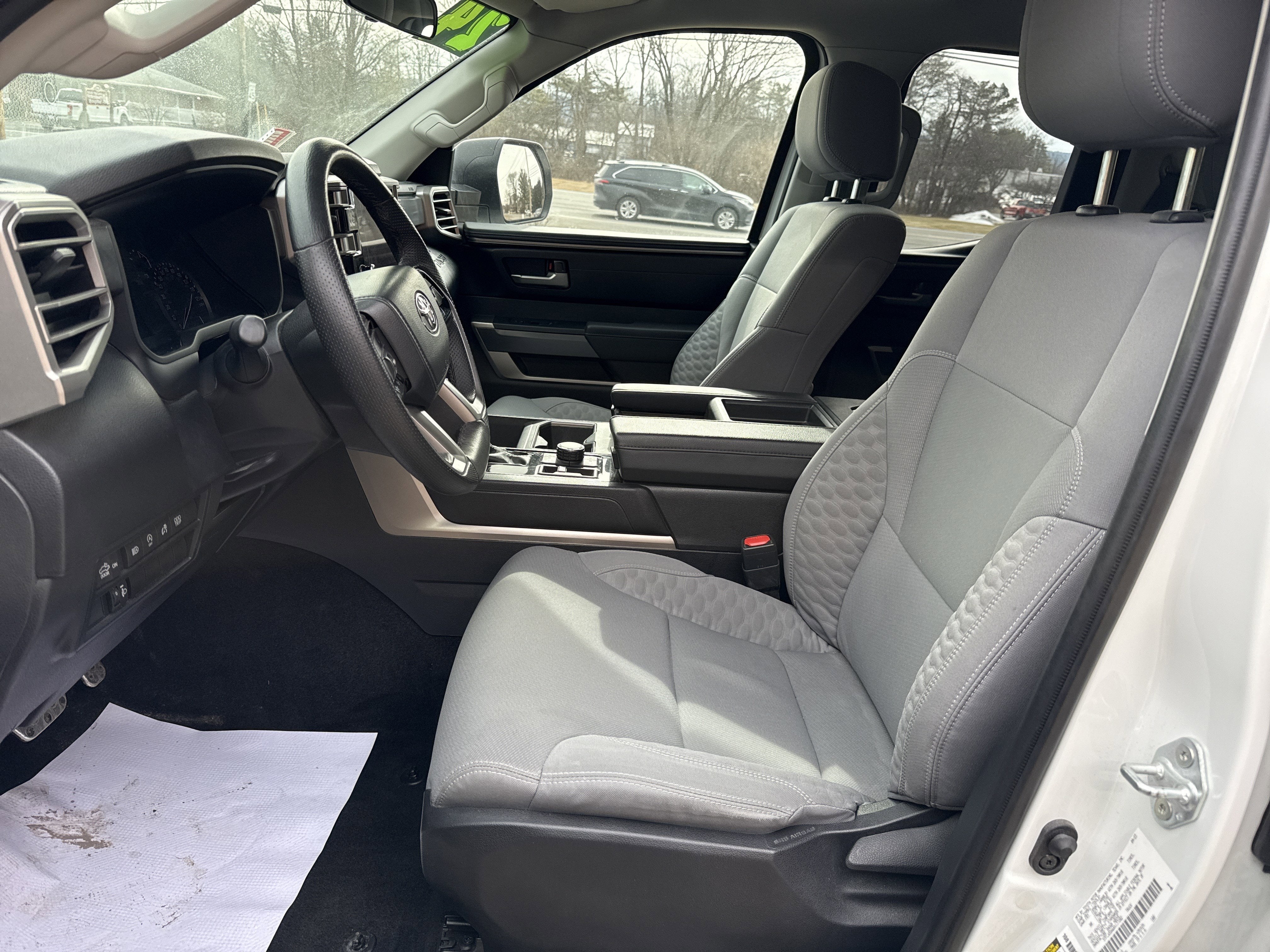 2024 Toyota Tundra 4WD SR5