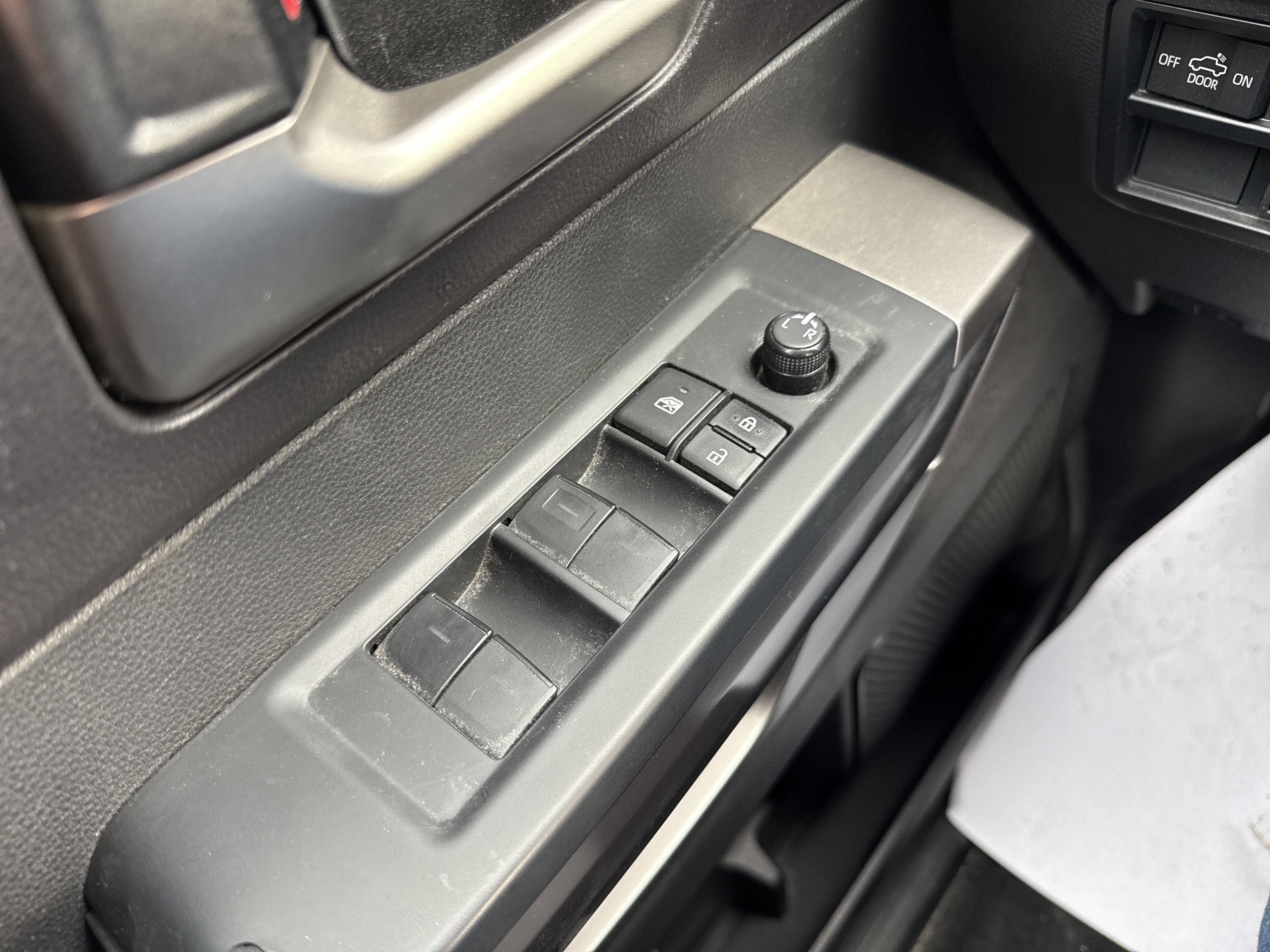 2024 Toyota Tundra 4WD SR5