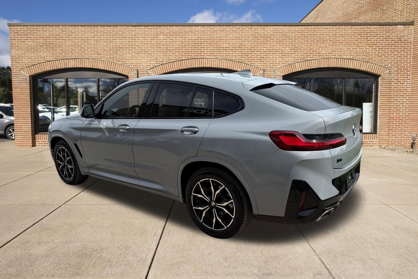 2022 BMW X4 xDrive30i