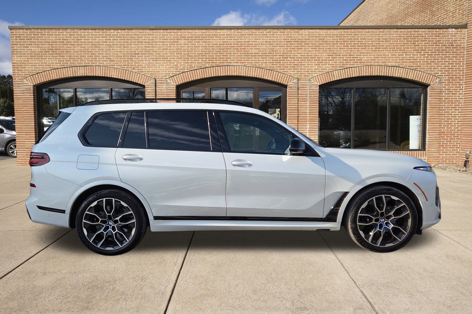 2026 BMW X7 M60i