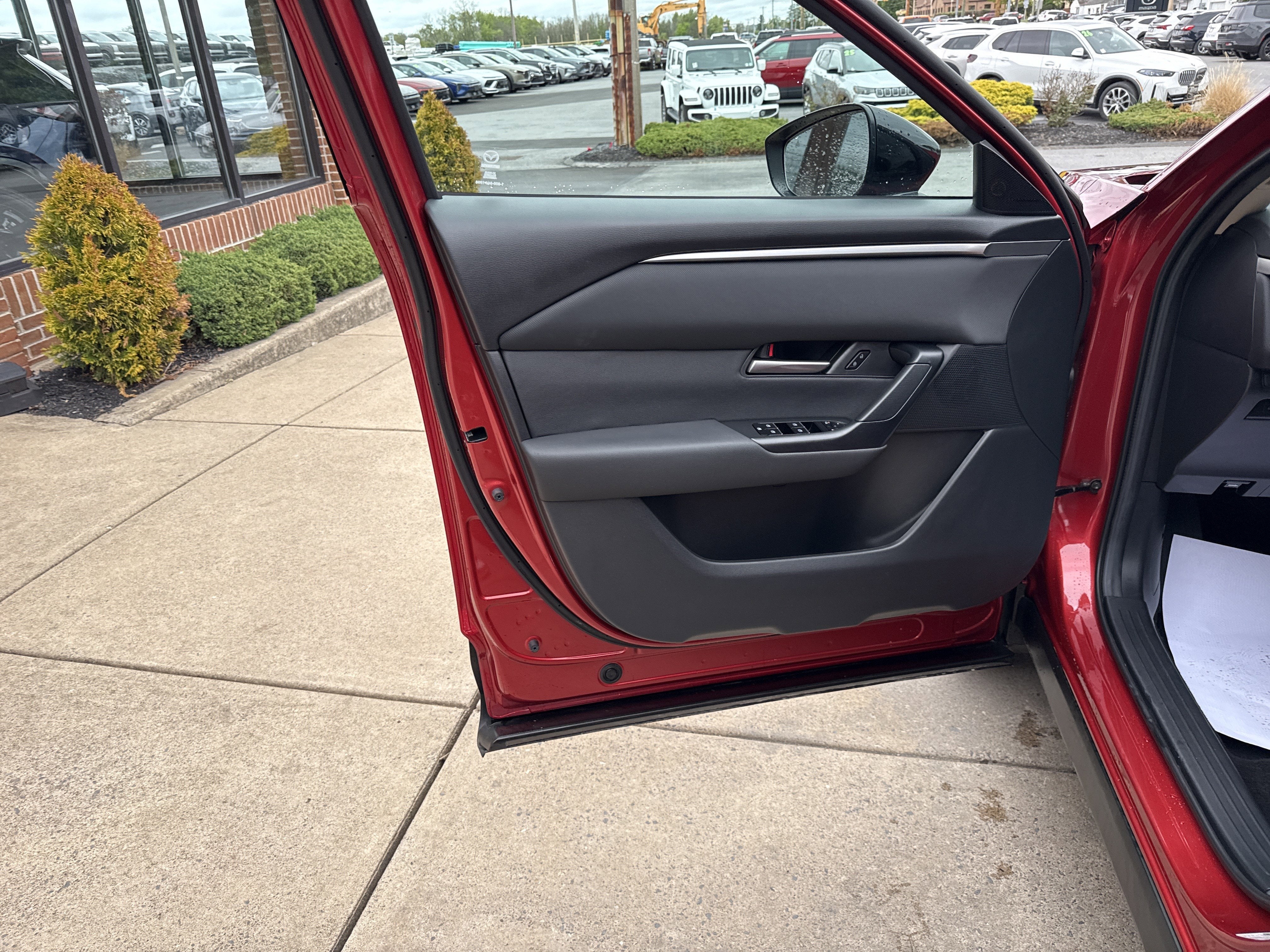 2025 Mazda Mazda CX-50 Hybrid Preferred Package
