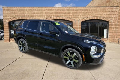 2025 Mitsubishi Outlander SE