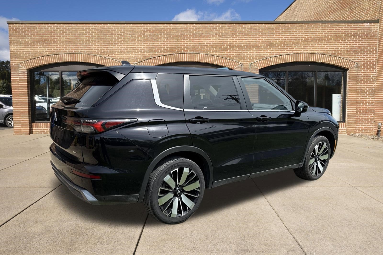2025 Mitsubishi Outlander SE