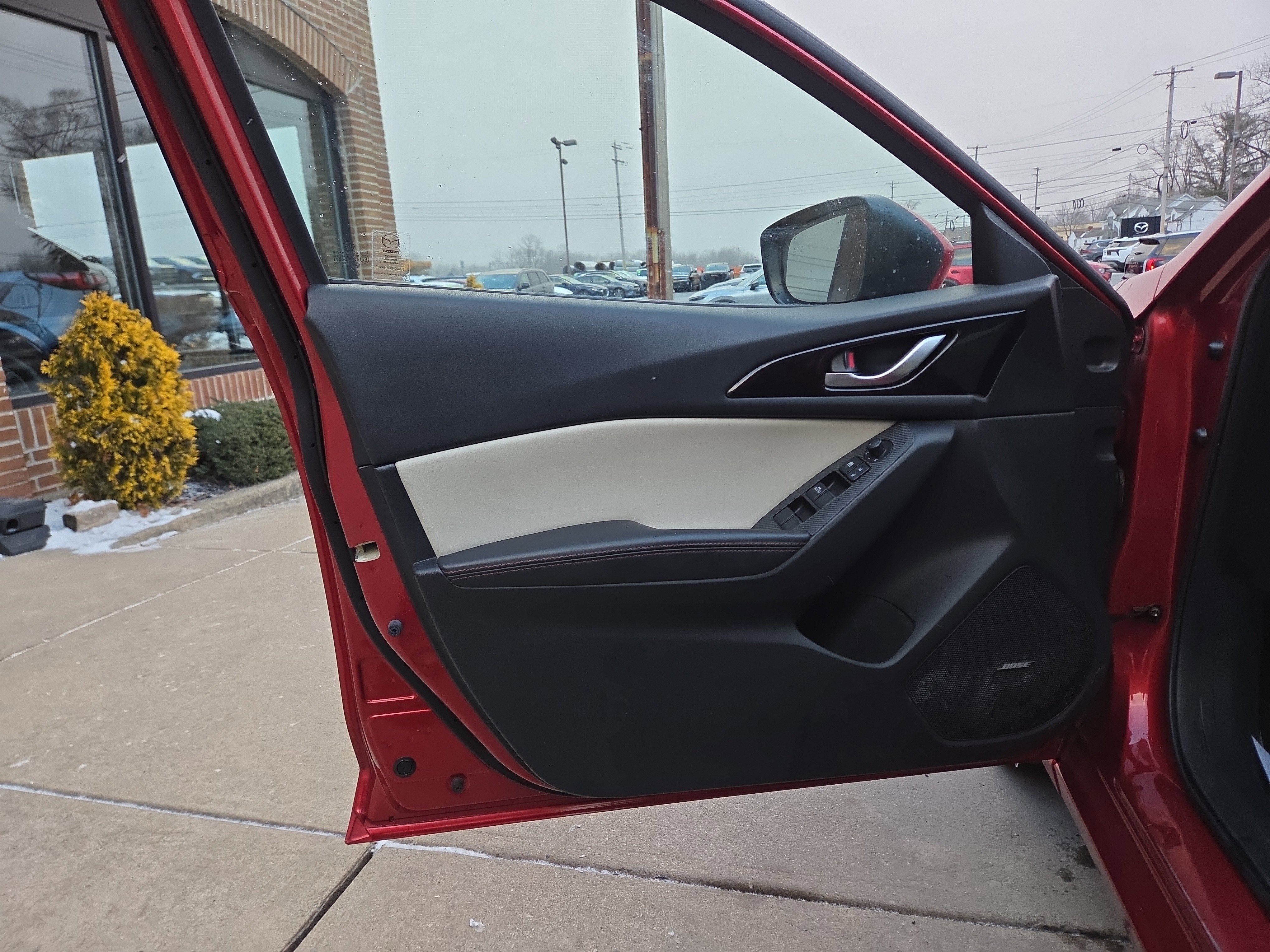 2014 Mazda Mazda3 s Grand Touring