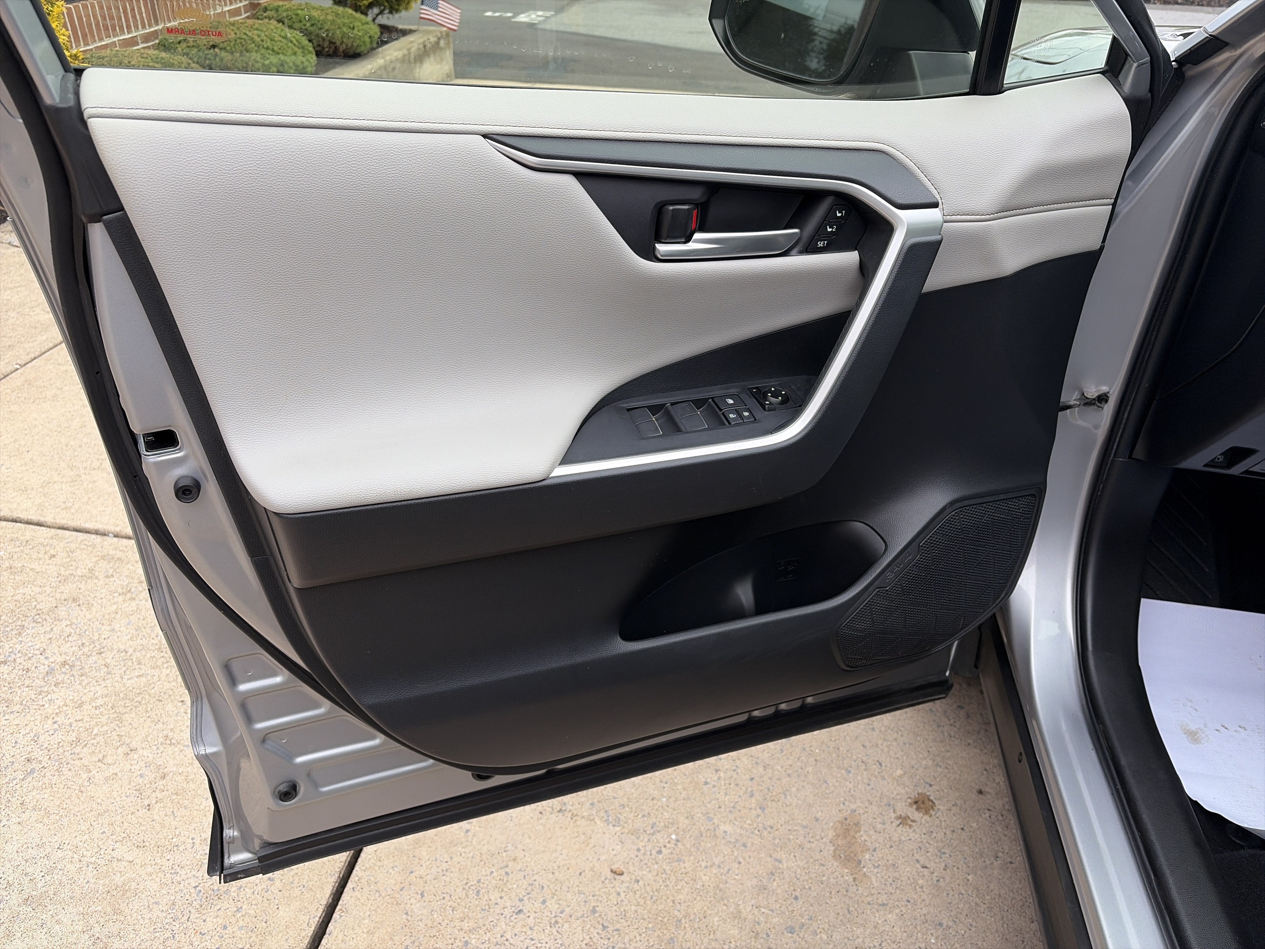 2019 Toyota RAV4 Hybrid Limited