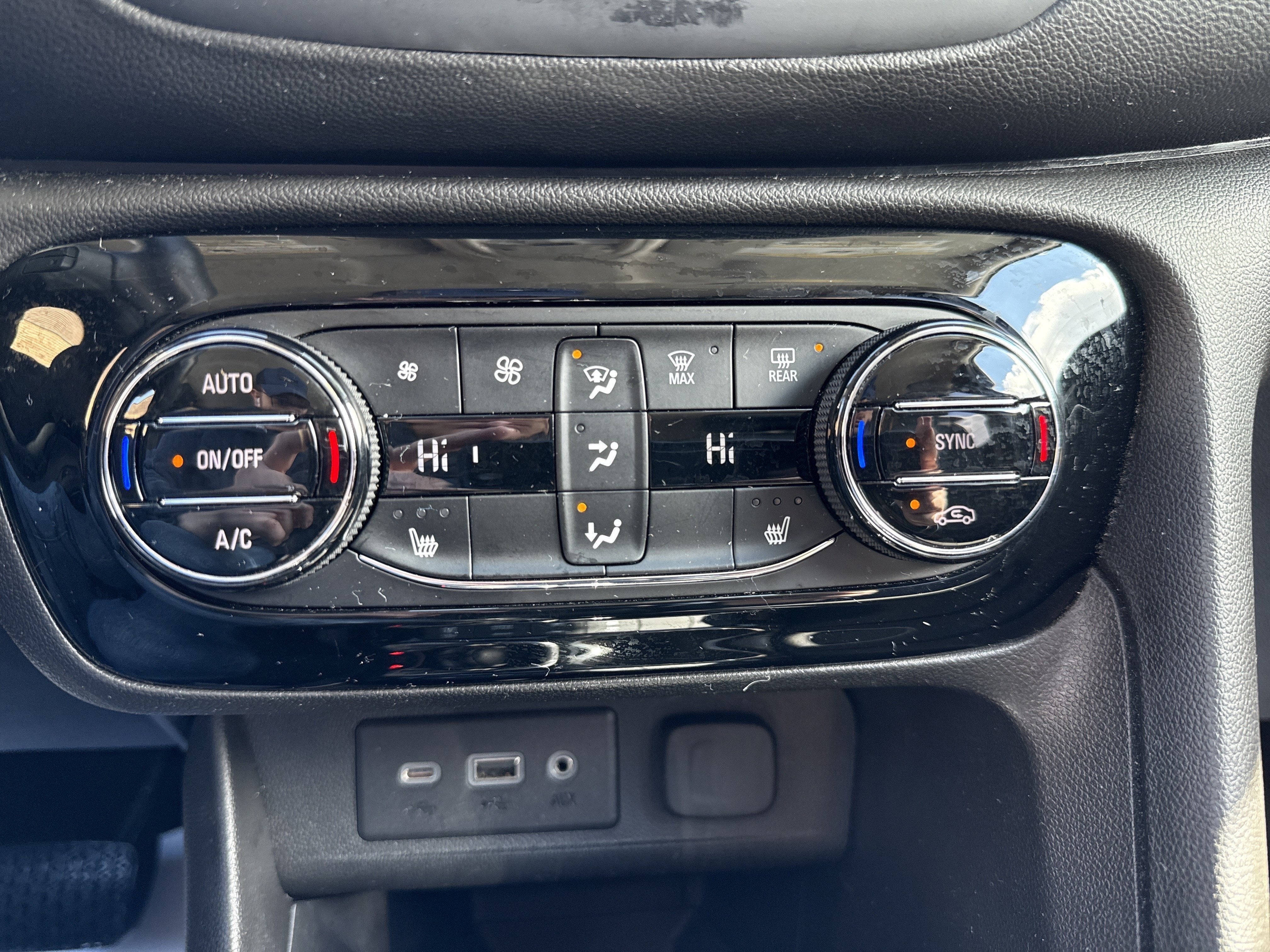 2020 Buick Encore GX Select