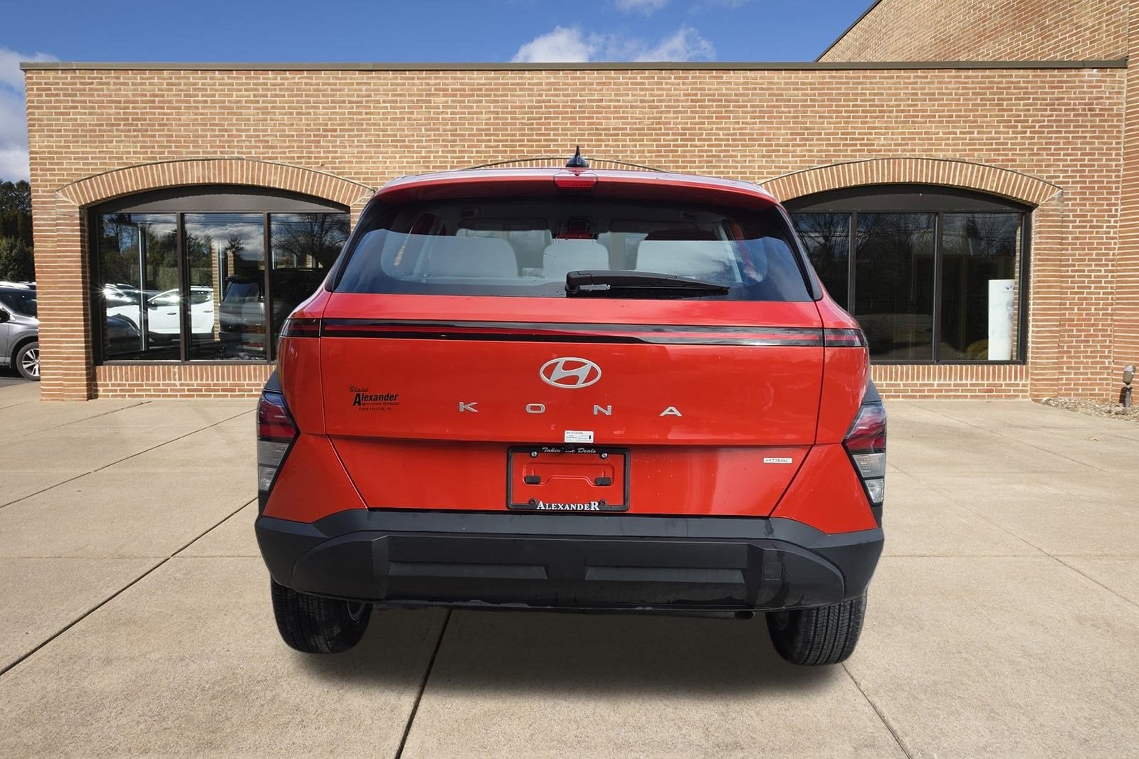 2025 Hyundai Kona SE