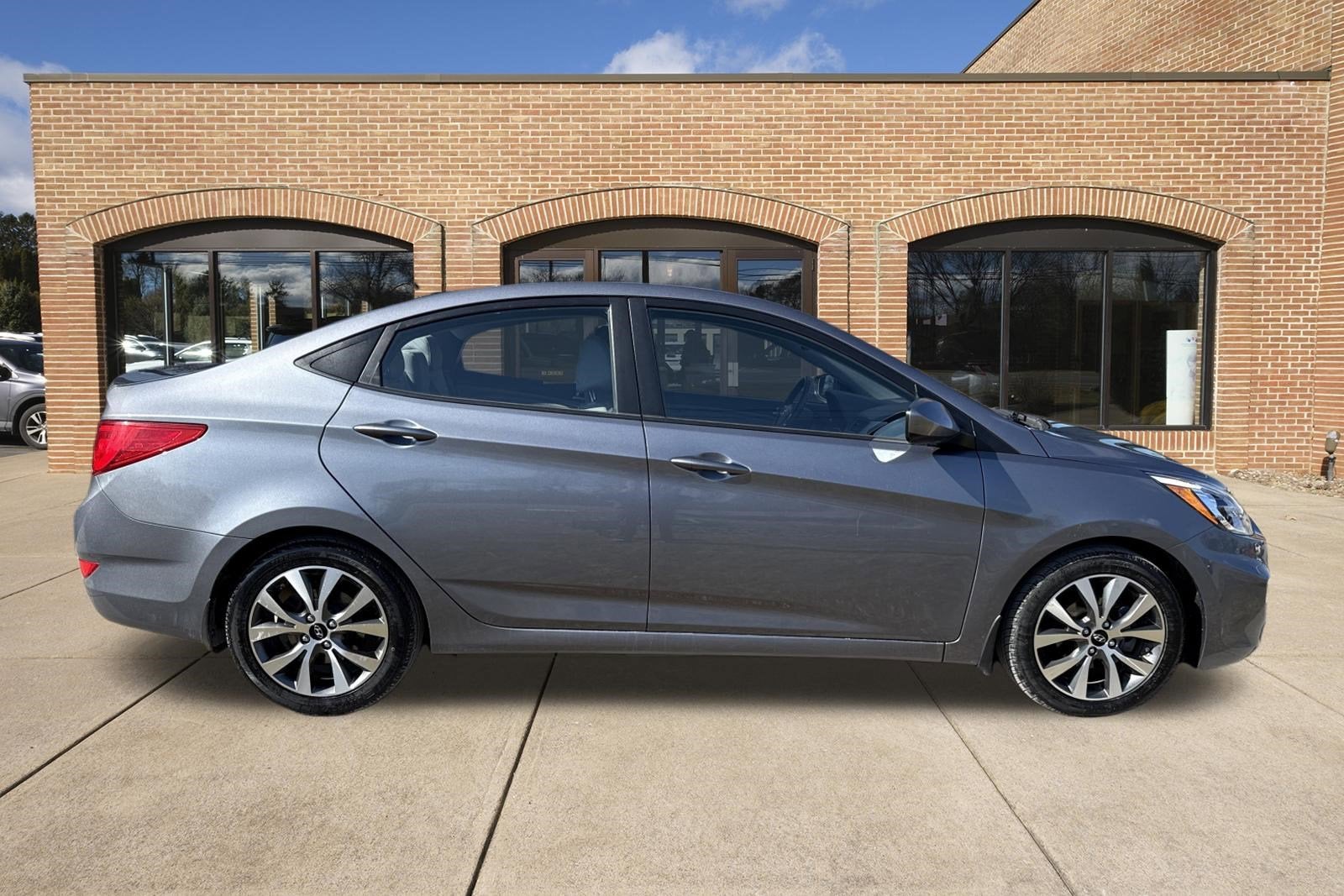 2017 Hyundai Accent Value Edition