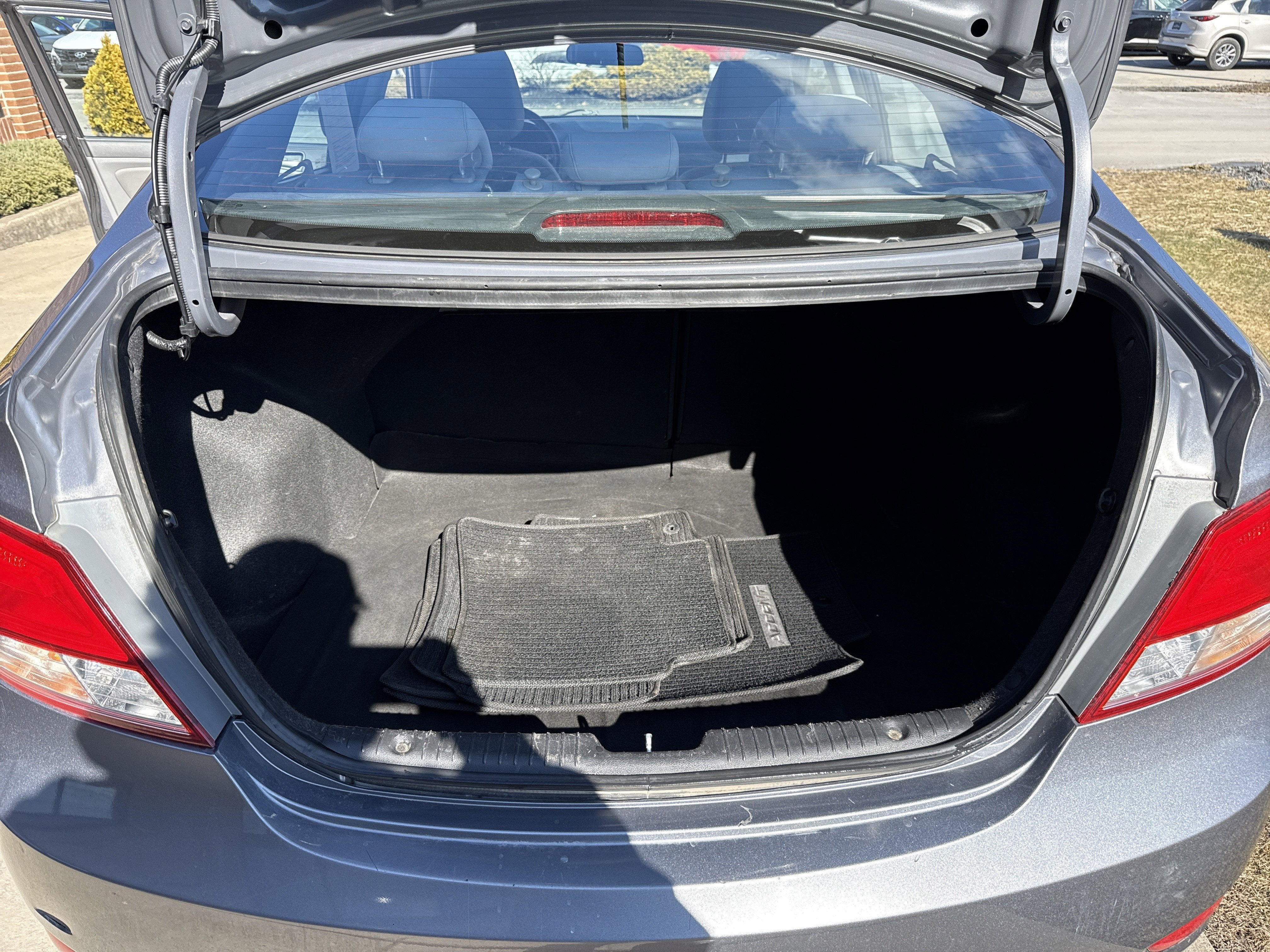 2017 Hyundai Accent Value Edition