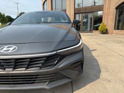 2025 Hyundai Elantra SEL Sport