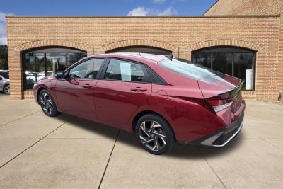 2025 Hyundai Elantra SEL Sport