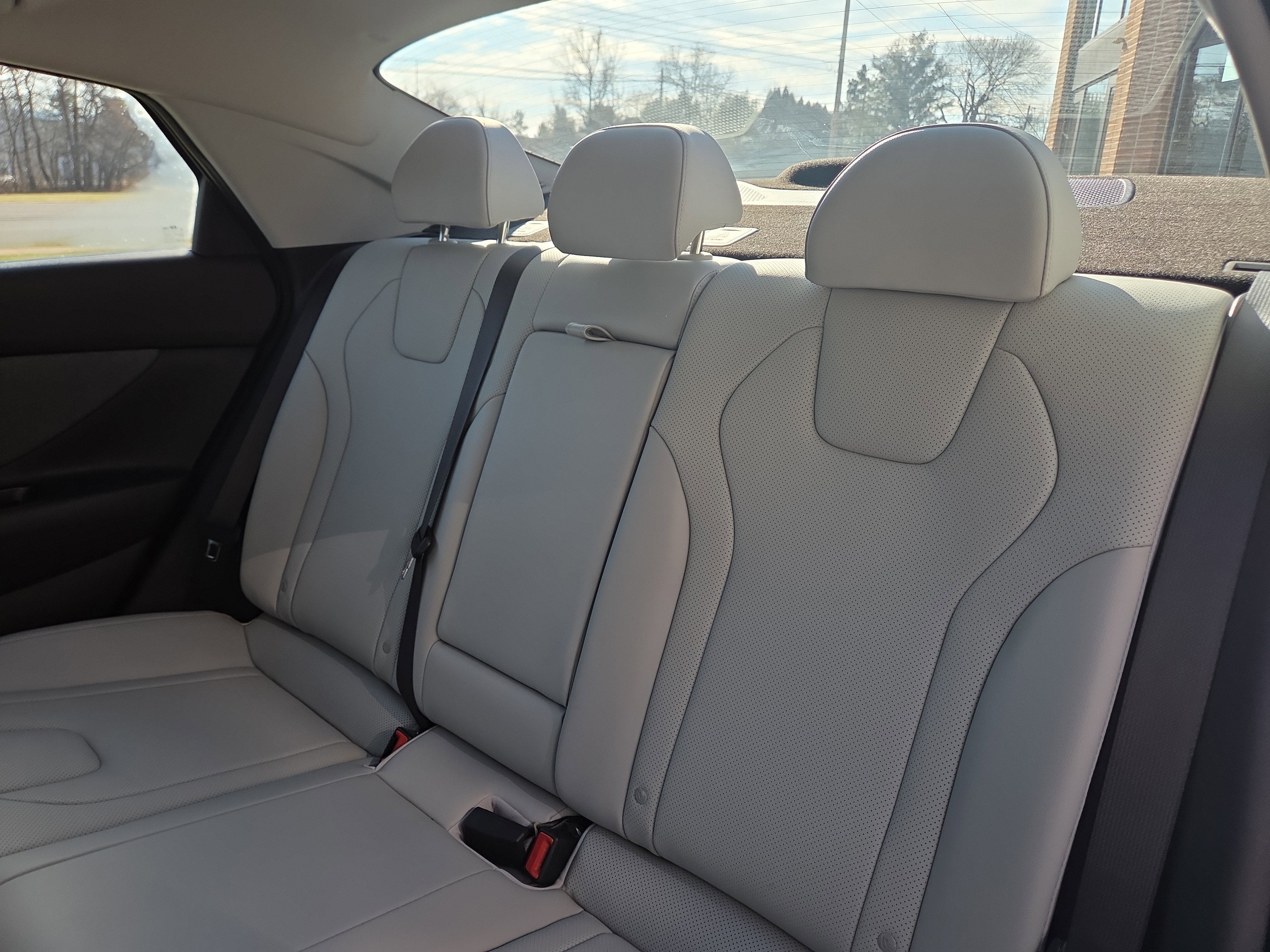 2023 Hyundai Elantra Hybrid Limited