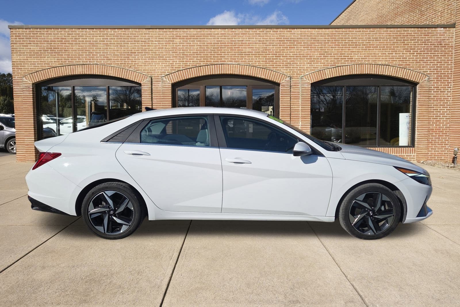 2023 Hyundai Elantra Hybrid Limited