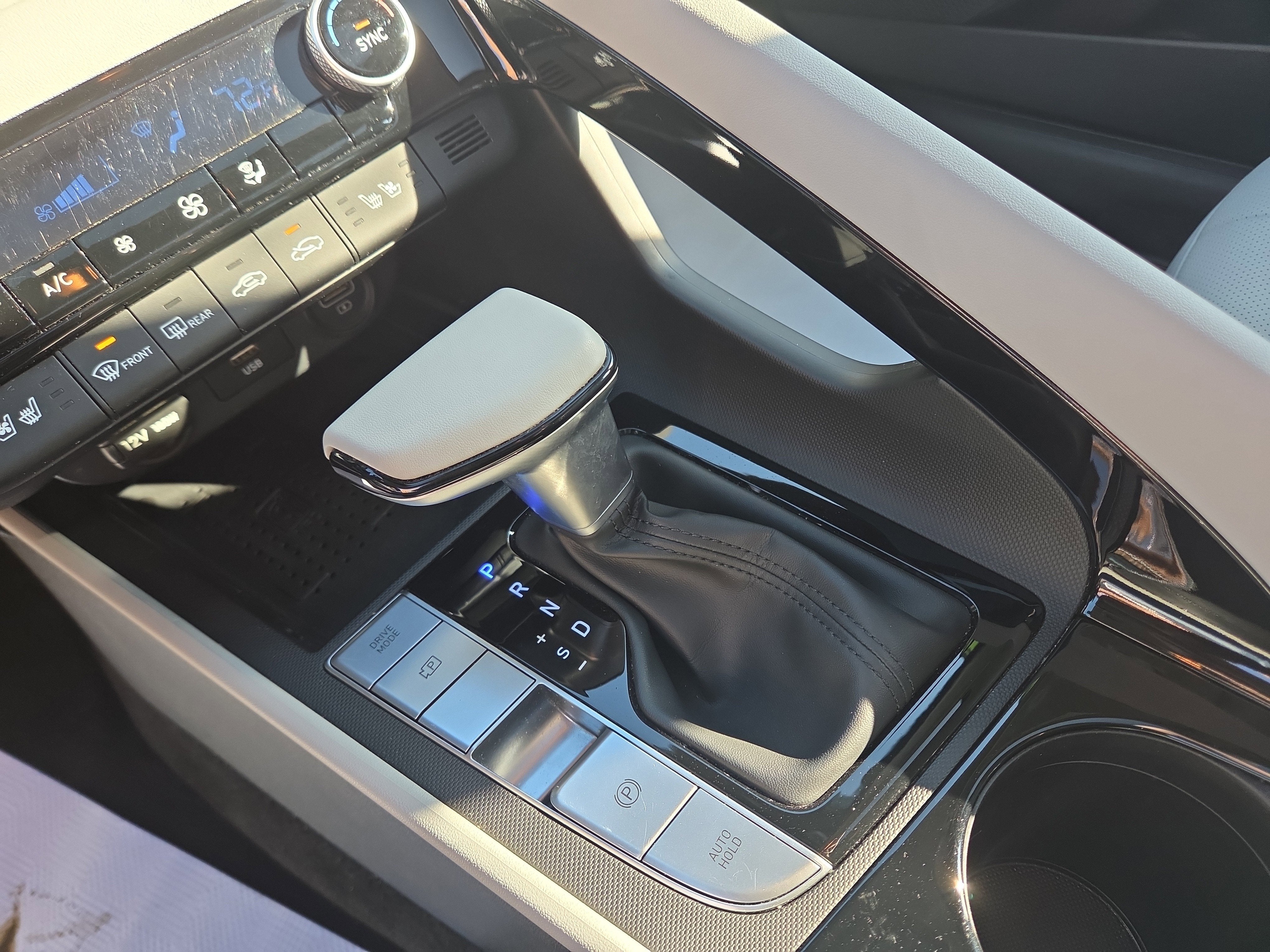 2023 Hyundai Elantra Hybrid Limited